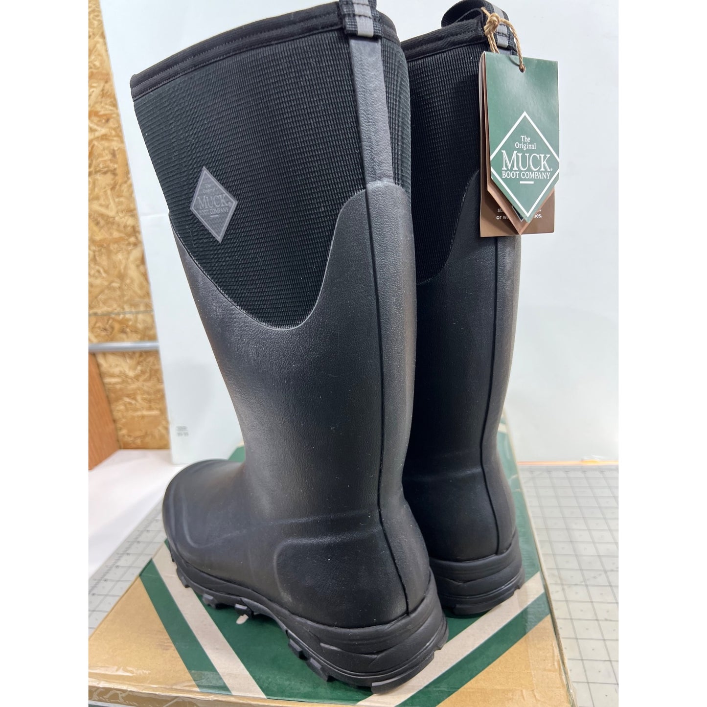 Muck Boots Men’s ‘Arctic Ice Tall' Wellingtons in Black | Size: 9 New
