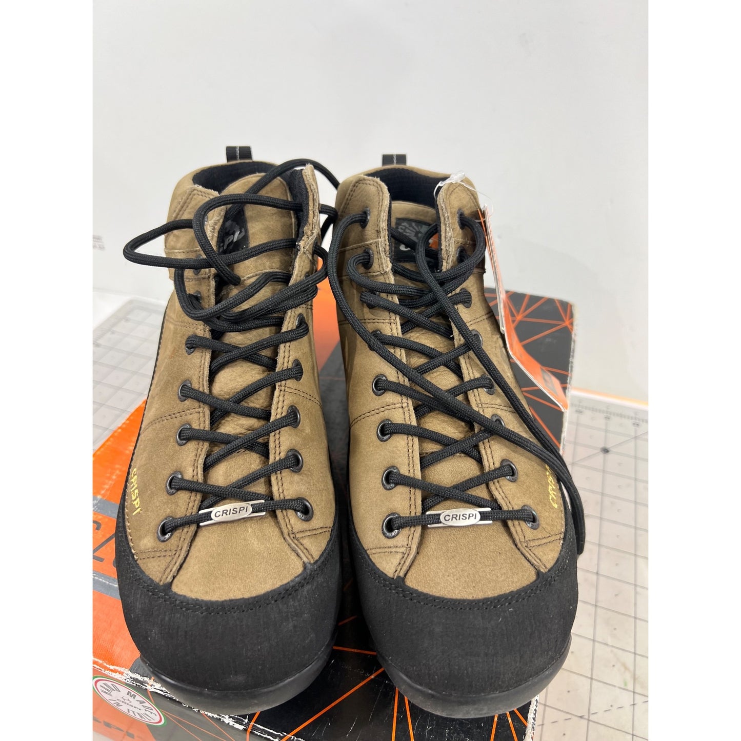 Crispi Men's Monaco GTX Mid Hiking Boots - Hazelnut Sz. 9 New