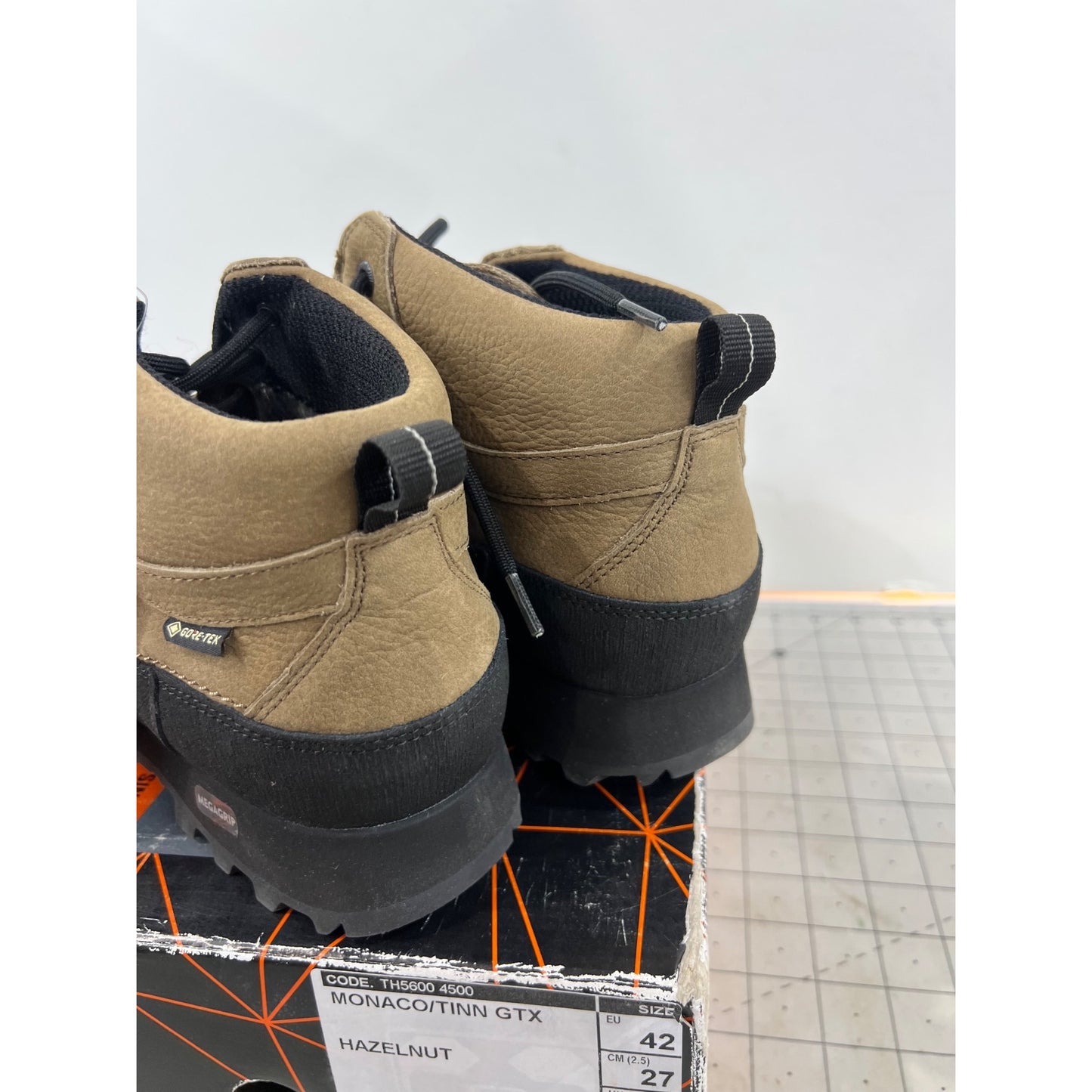 Crispi Men's Monaco GTX Mid Hiking Boots - Hazelnut Sz. 9 New