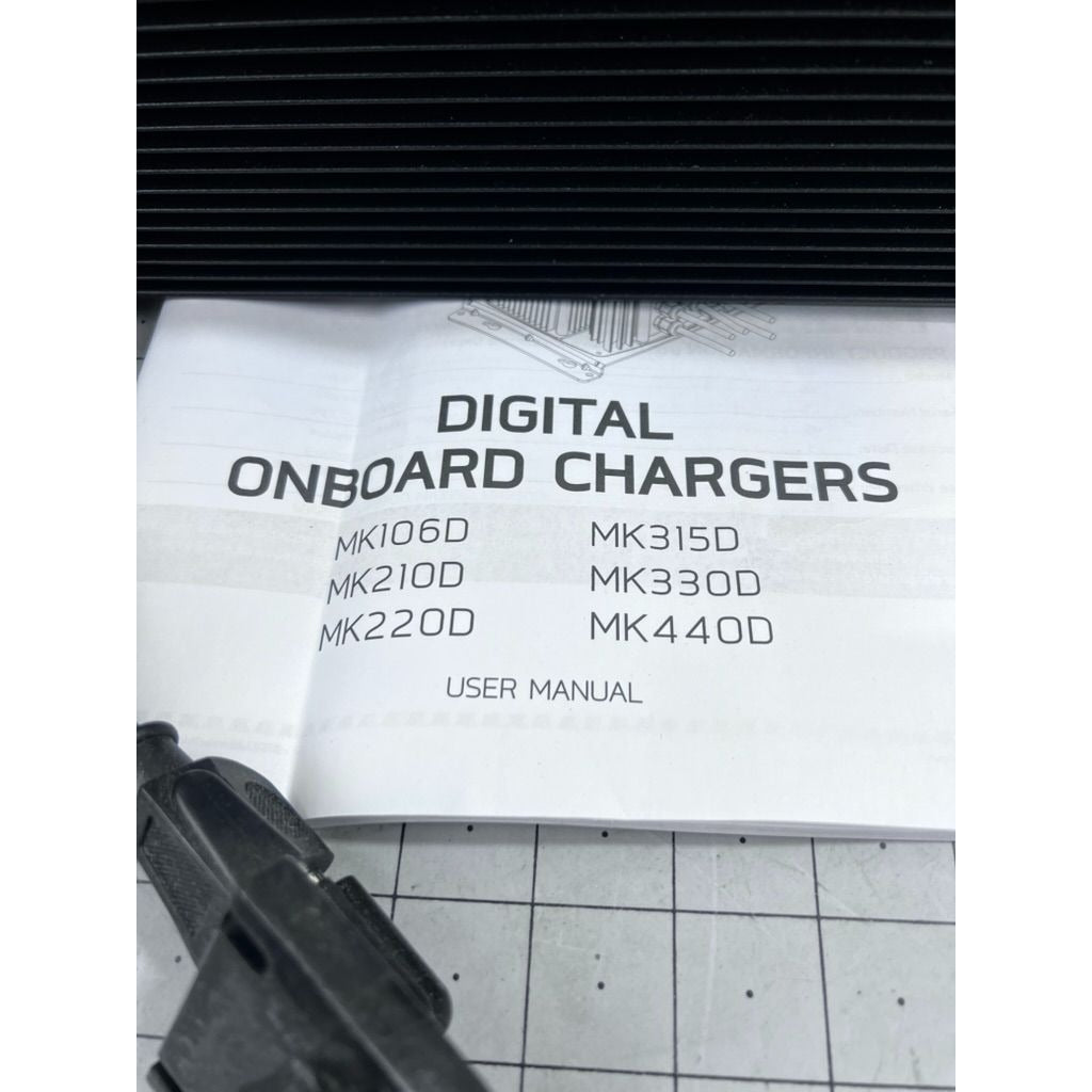 Minn Kota MK 330D Digital On-Board Battery Charger 3 Bank 10 Amps Per Bank