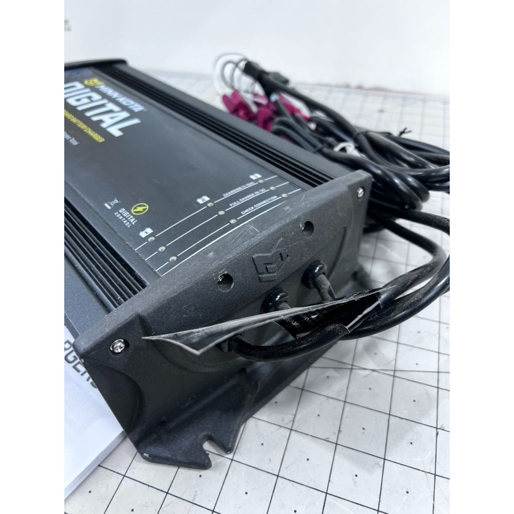 Minn Kota MK 330D Digital On-Board Battery Charger 3 Bank 10 Amps Per Bank