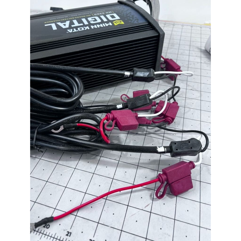 Minn Kota MK 330D Digital On-Board Battery Charger 3 Bank 10 Amps Per Bank