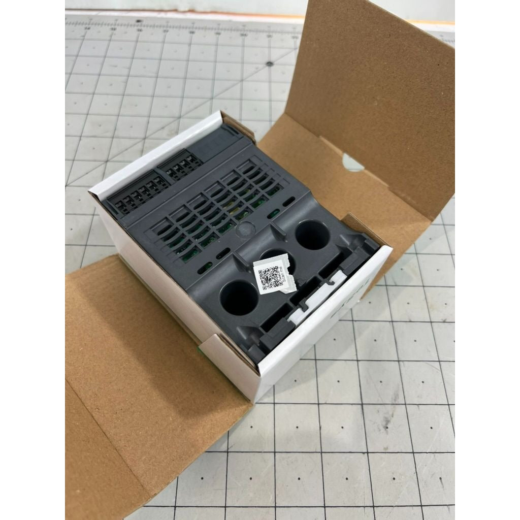 Schneider Electric TeSys T - 940486 Motor Controller, 0.4 → 8 a LTMR08EDB NEW