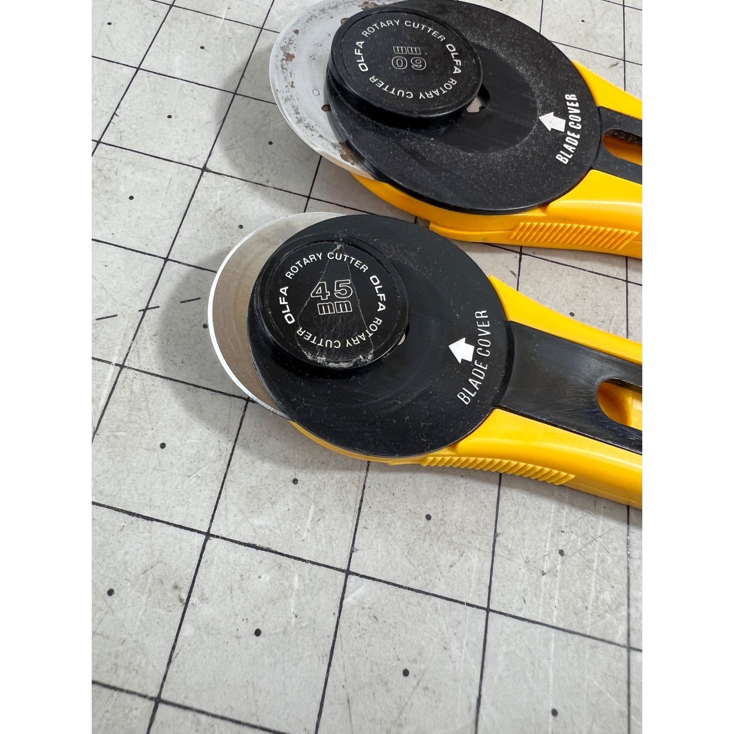 Olfa Rotary Cutter Set 45mm & 60mm Tungsten Steel Blades Yellow/Black pair