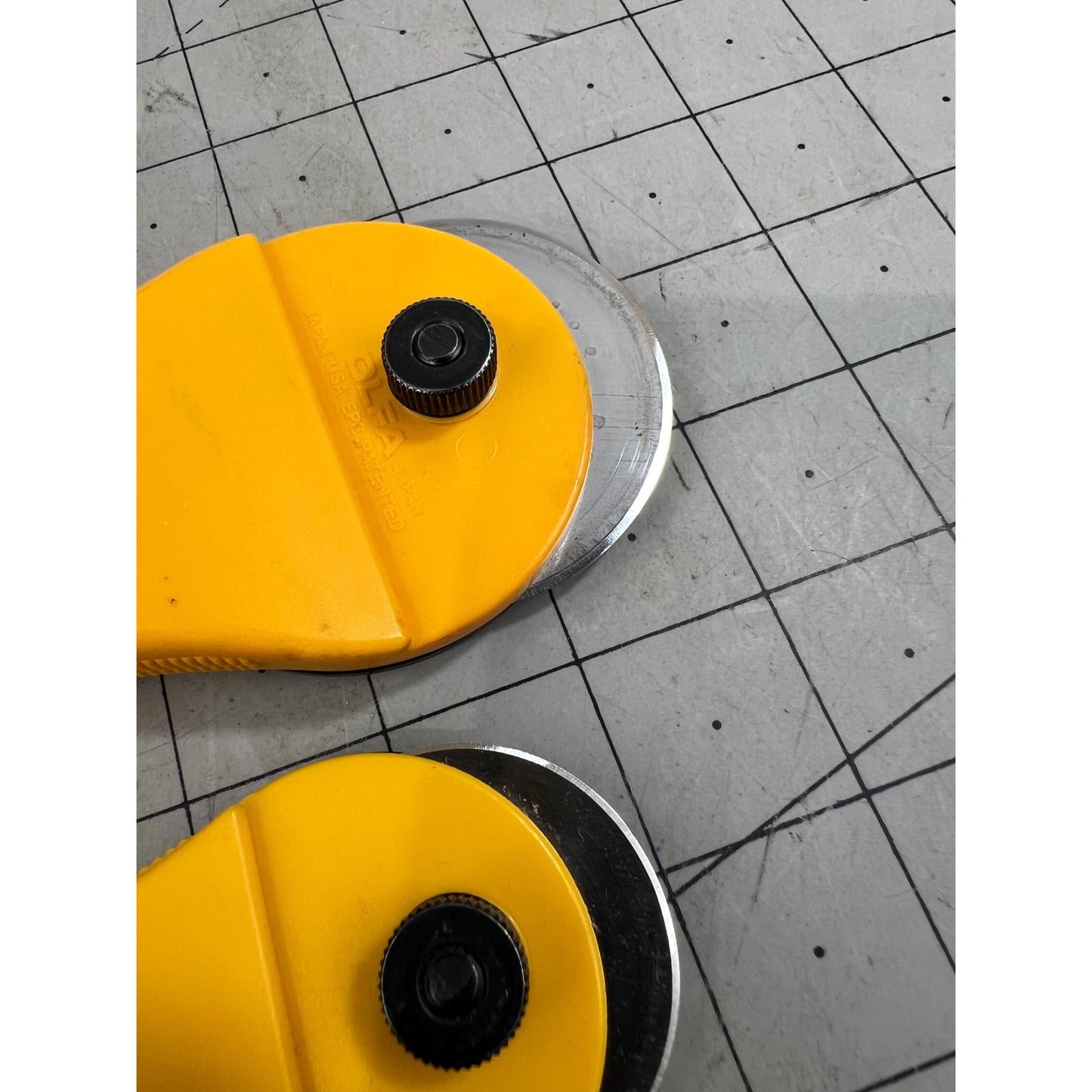 Olfa Rotary Cutter Set 45mm & 60mm Tungsten Steel Blades Yellow/Black pair