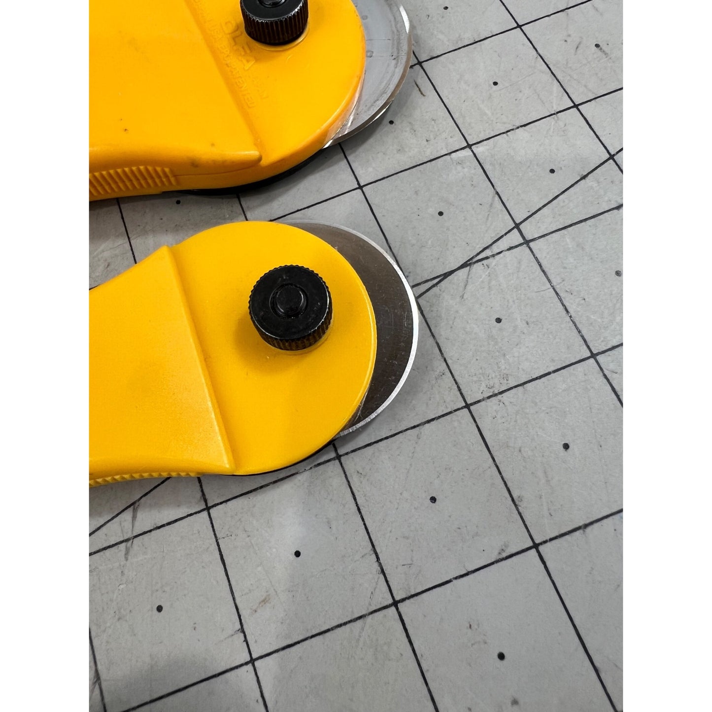 Olfa Rotary Cutter Set 45mm & 60mm Tungsten Steel Blades Yellow/Black pair