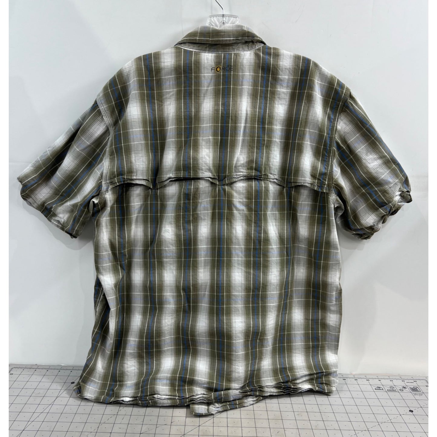 Carhartt Relaxed Fit Plaid Short Sleeve Button Down Shirt Men’s Sz. L Relaxed