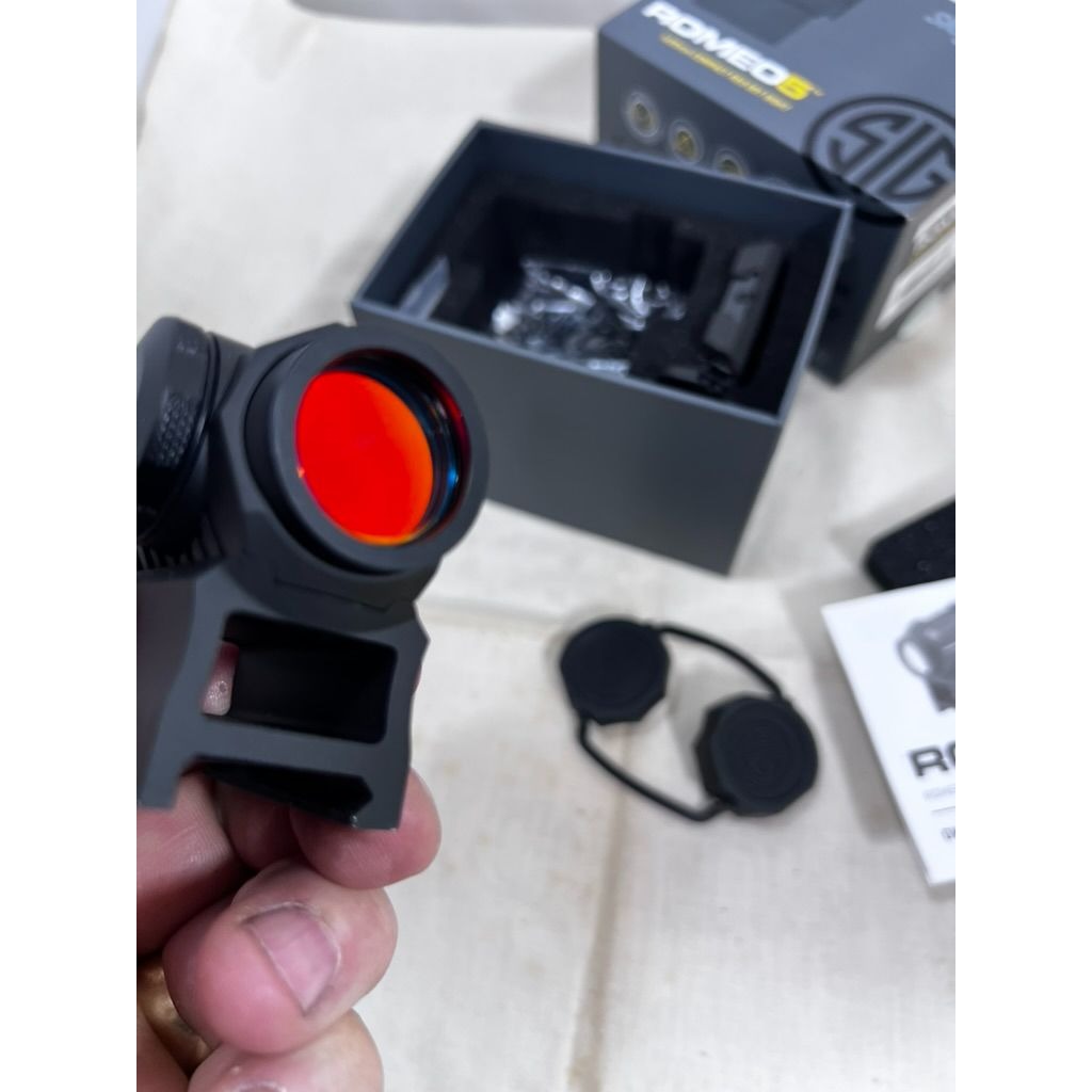 Sig Sauer Romeo5 1x20mm Compact Red Dot Sight 2 MOA Black 2  Mounts