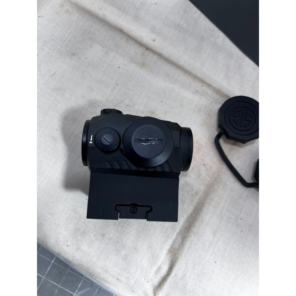 Sig Sauer Romeo5 1x20mm Compact Red Dot Sight 2 MOA Black 2  Mounts