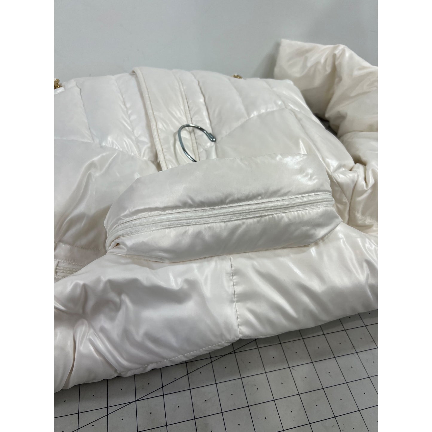 Calvin Klein White Puffer Jacket Down Fill Hidden Hood Women's Size M ~~minty~~