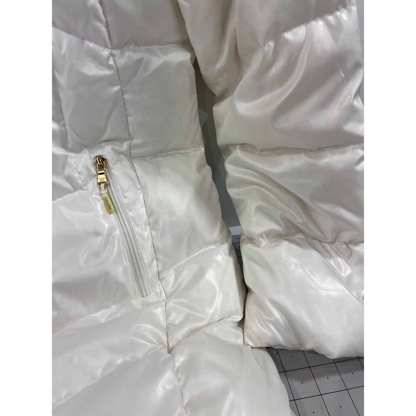 Calvin Klein White Puffer Jacket Down Fill Hidden Hood Women's Size M ~~minty~~