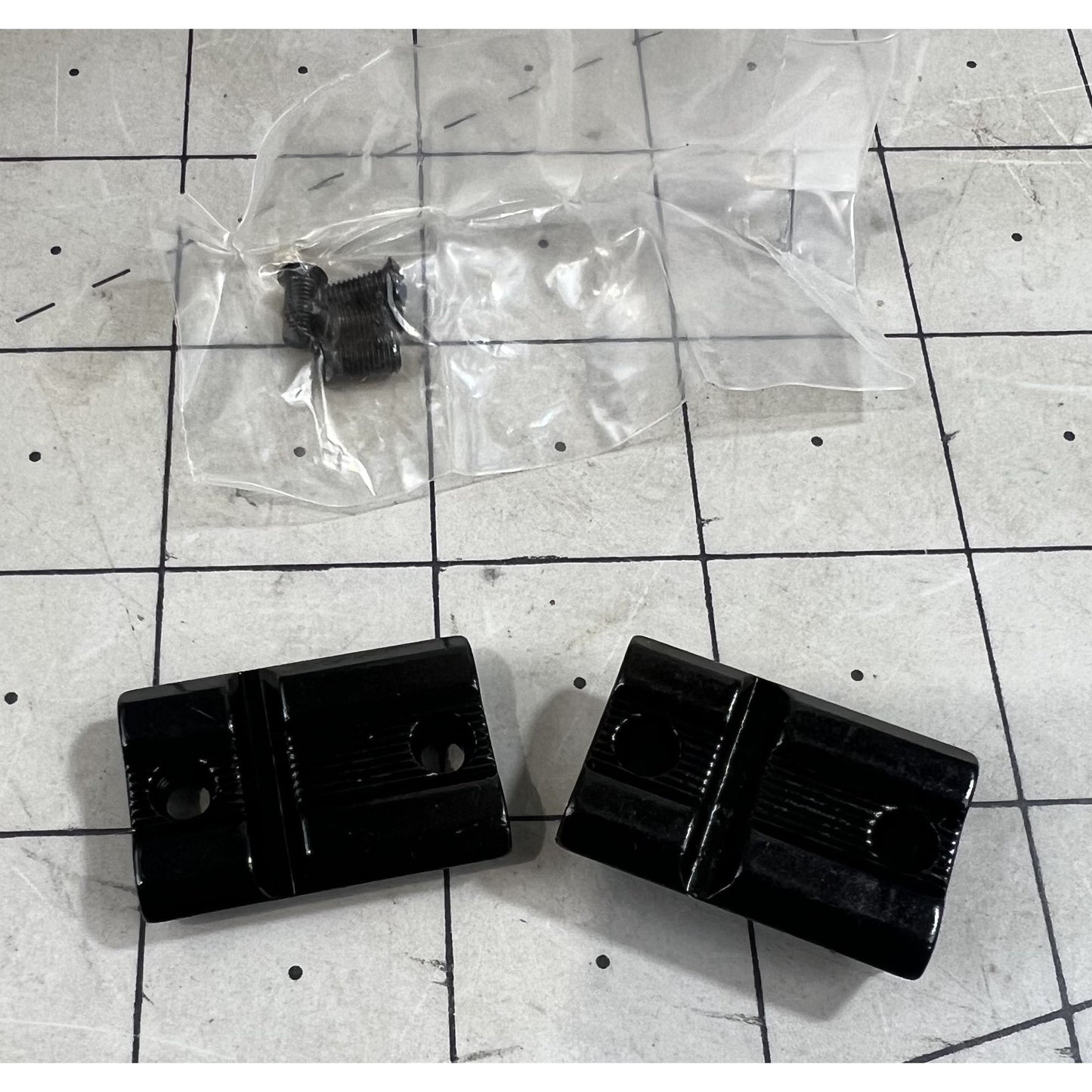 Redfield Weaver Style Mounts Winchester Model 70 Black Aluminum Set w/Screws