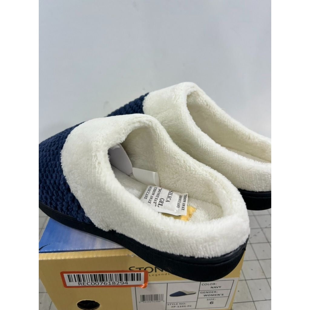 Stoney River Women's Slippers Navy Size 6 Cozy Indoor/Outdoor Fleece Lining