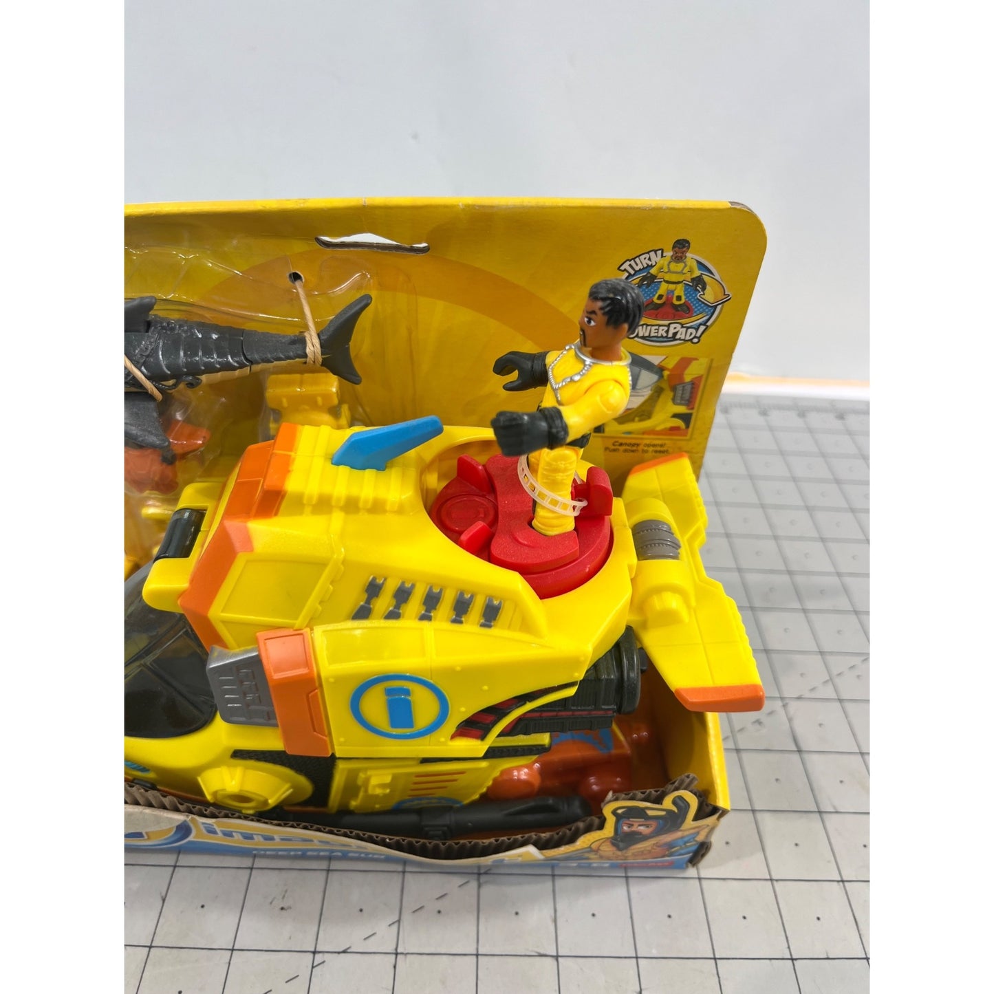 Fisher-Price Imaginext Deep Sea Sub With Diver Shark & Accessories
