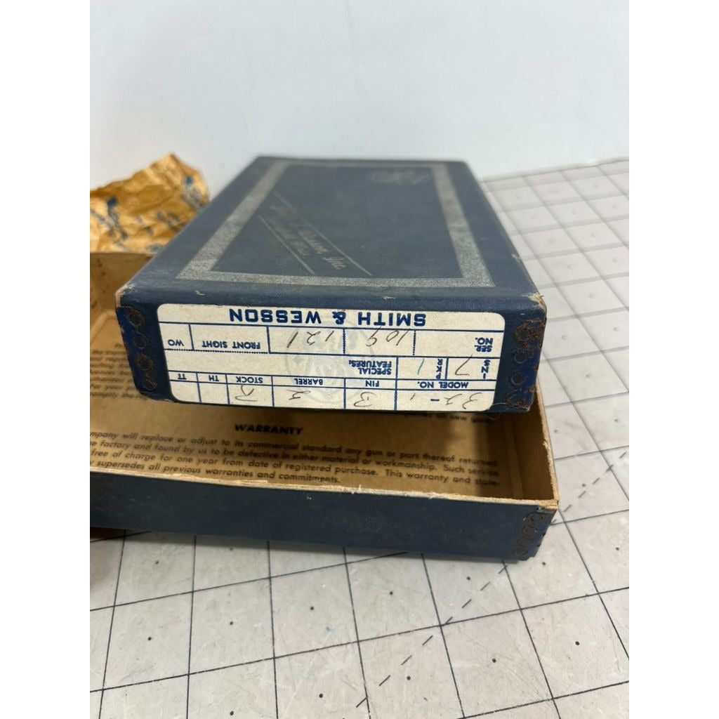 Smith & Wesson Model 32 Terrier Box Paper & Cleaning Rod 1955 Vintage Box Only