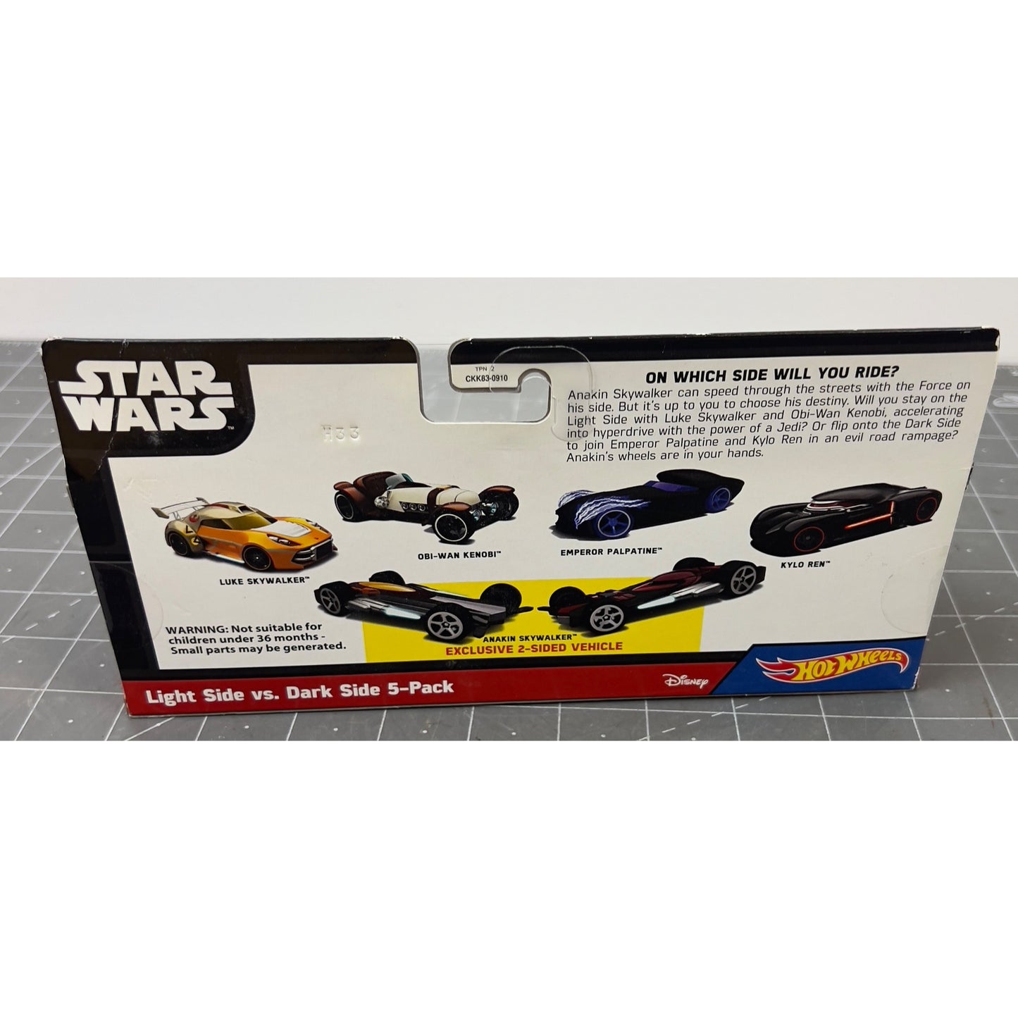 Star Wars Hot Wheels Light Side Vs. Dark Side 5-Pack 2-Sided Vehicle Anakin Obi-Wan Kylo