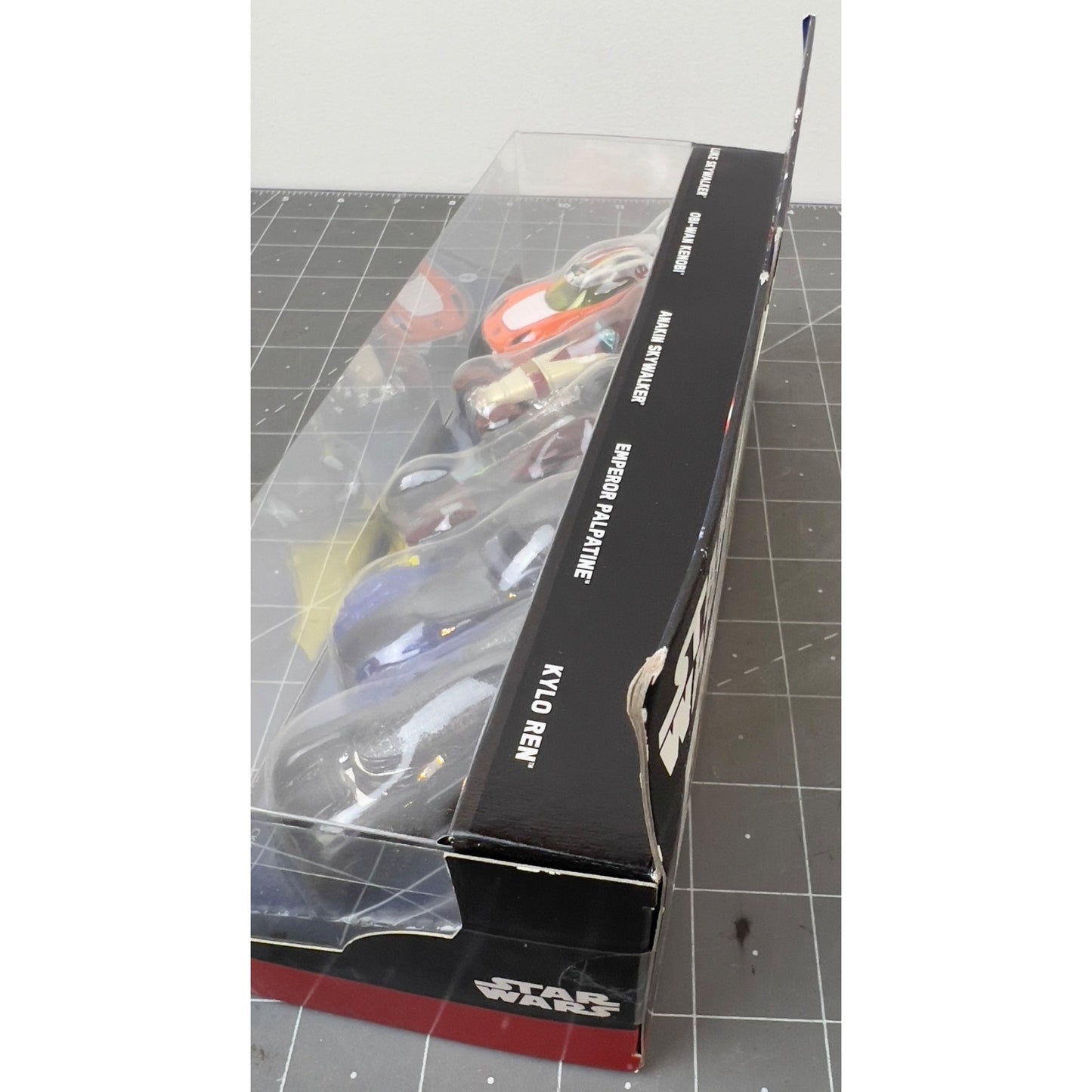 Star Wars Hot Wheels Light Side Vs. Dark Side 5-Pack 2-Sided Vehicle Anakin Obi-Wan Kylo