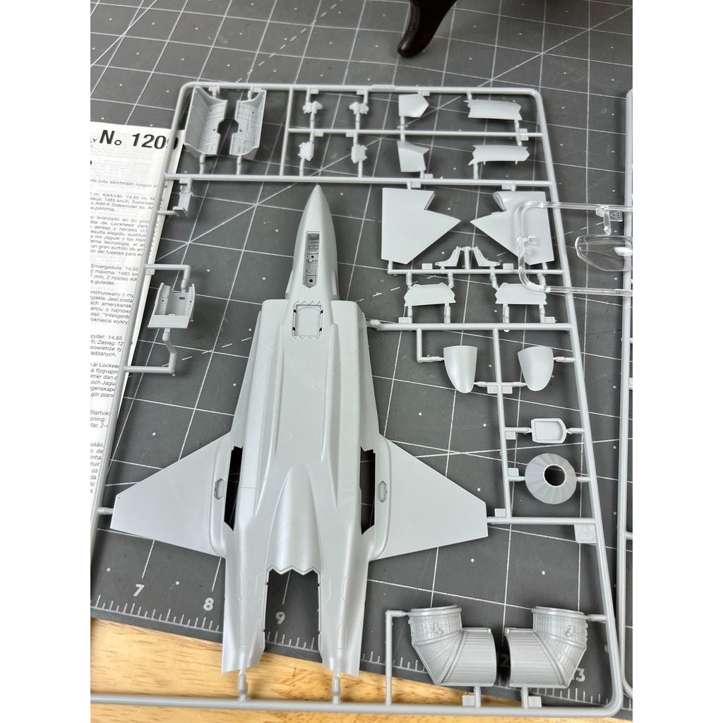 Italeri Lockheed X-35 JSF 1/72 Scale Model Kit No. 1209 New In Box