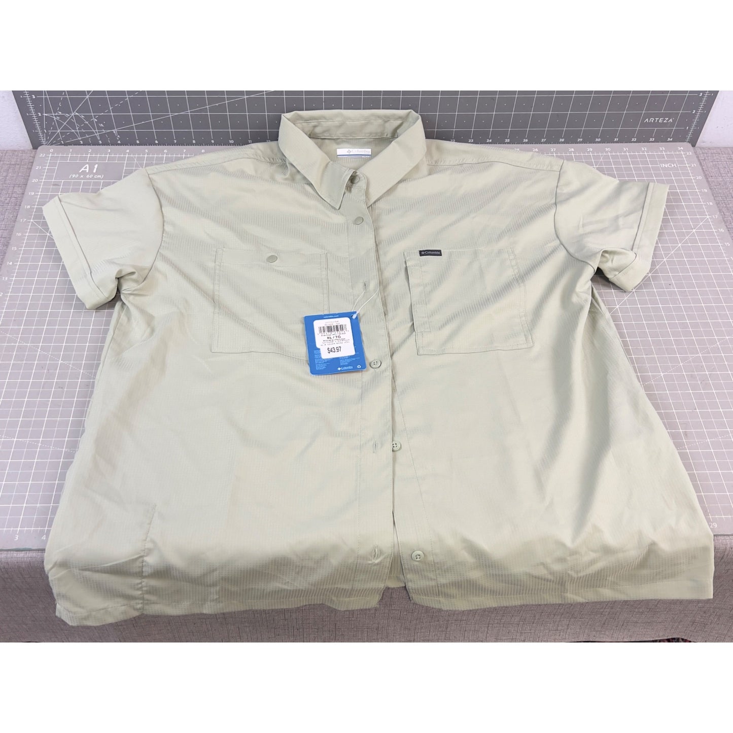 Columbia Women's Silver Ridge Omni-Shade Short Sleeve Button up Shirt Sz. XL New