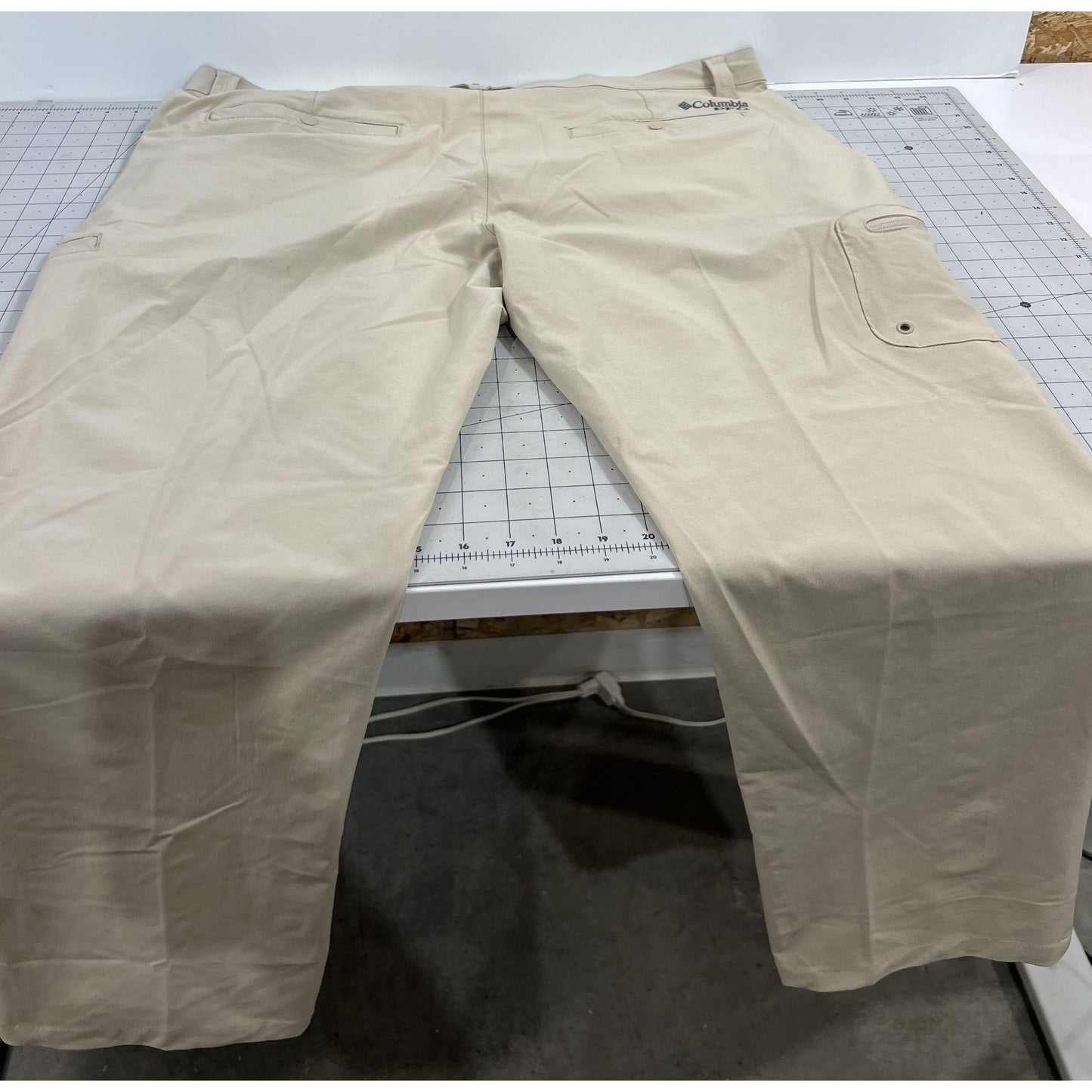 Columbia Men's PFG Terminal Tackle Fishing Pants - Fossil 42X30 New UPF150