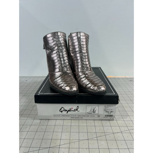 Qupid Pewter Metallic Distressed Ankle Boots Women’s  7.5 Block Heel Zip Closure