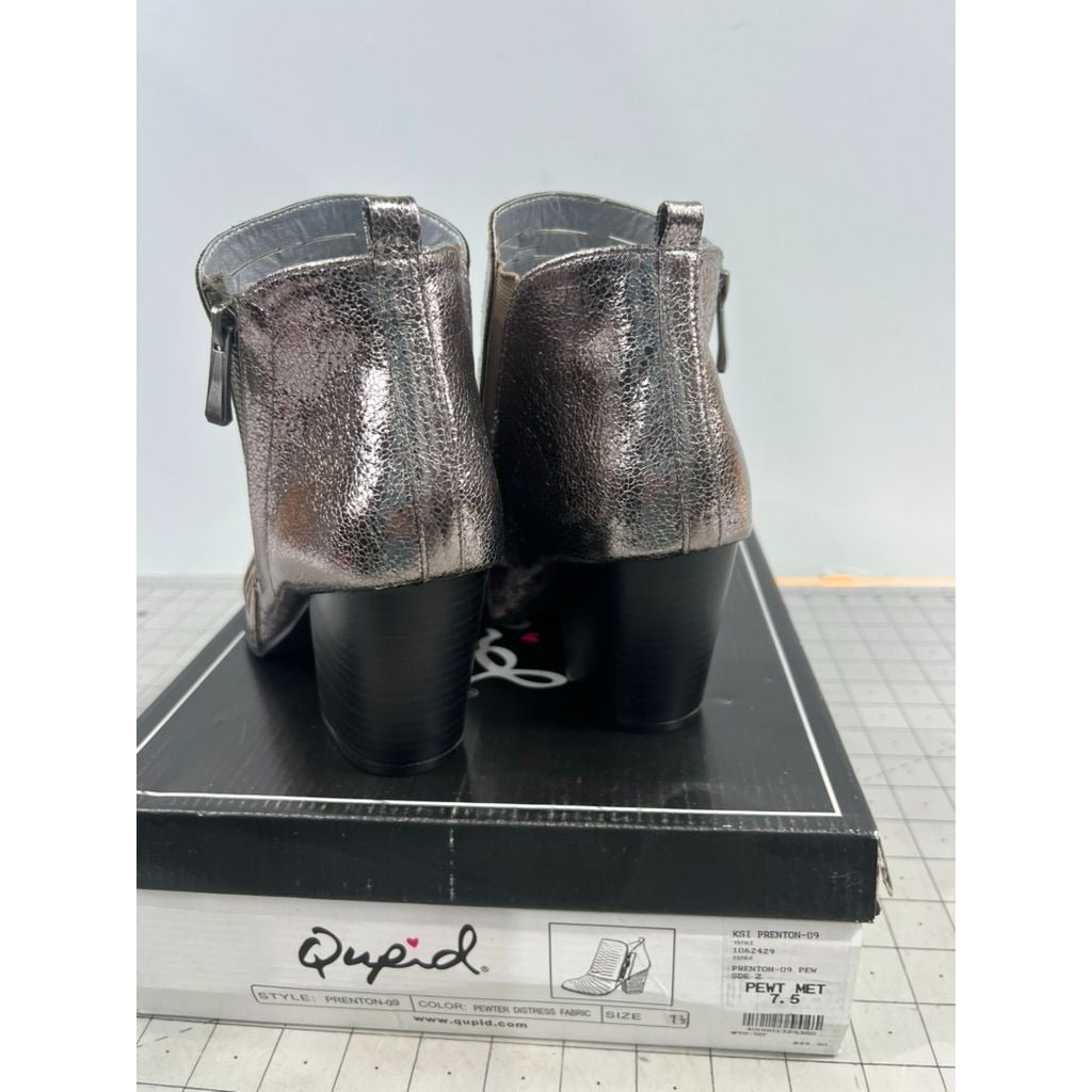 Qupid Pewter Metallic Distressed Ankle Boots Women’s  7.5 Block Heel Zip Closure