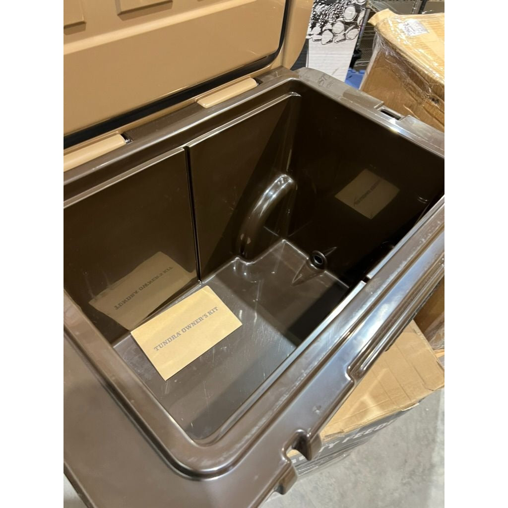 YETI Tundra Wetlands Haul Wheeled Cooler New Display Model Frogskin~~