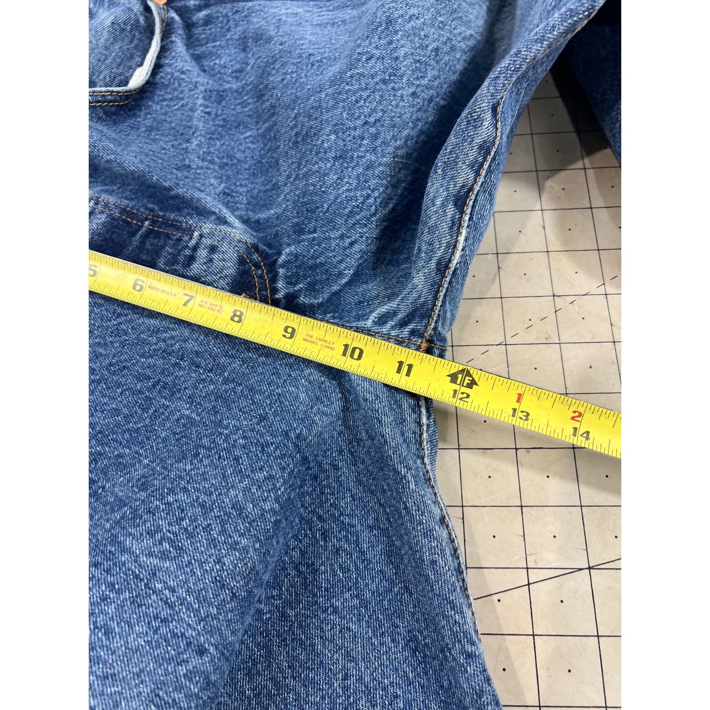 Levi’s 501 Blue Denim Jeans 32x30 Straight Fit Button Fly Naturally Worn