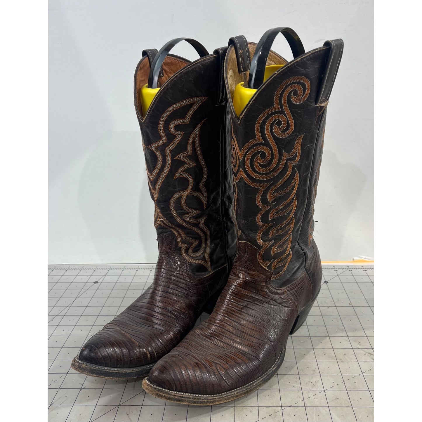 Brown Lizard Skin Western Cowboy Boots Intricate Stitching Design Men’s Sz. 12