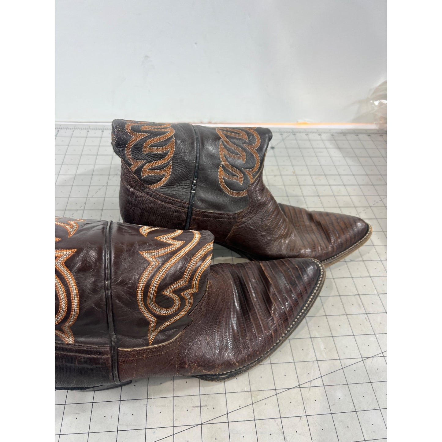 Brown Lizard Skin Western Cowboy Boots Intricate Stitching Design Men’s Sz. 12