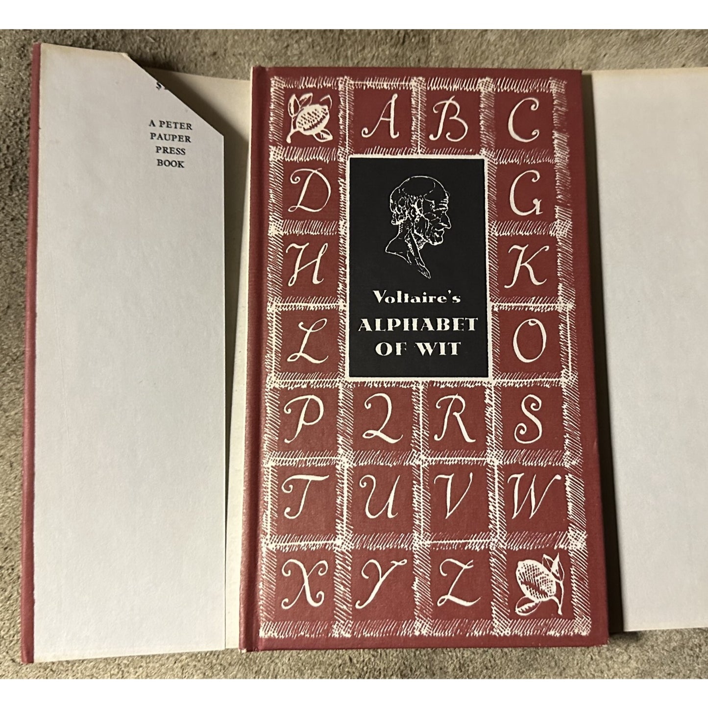Voltaires Alphabet Of Wit 1955 HC w/DJ Peter Pauper Press Ed. Paul McPharlin