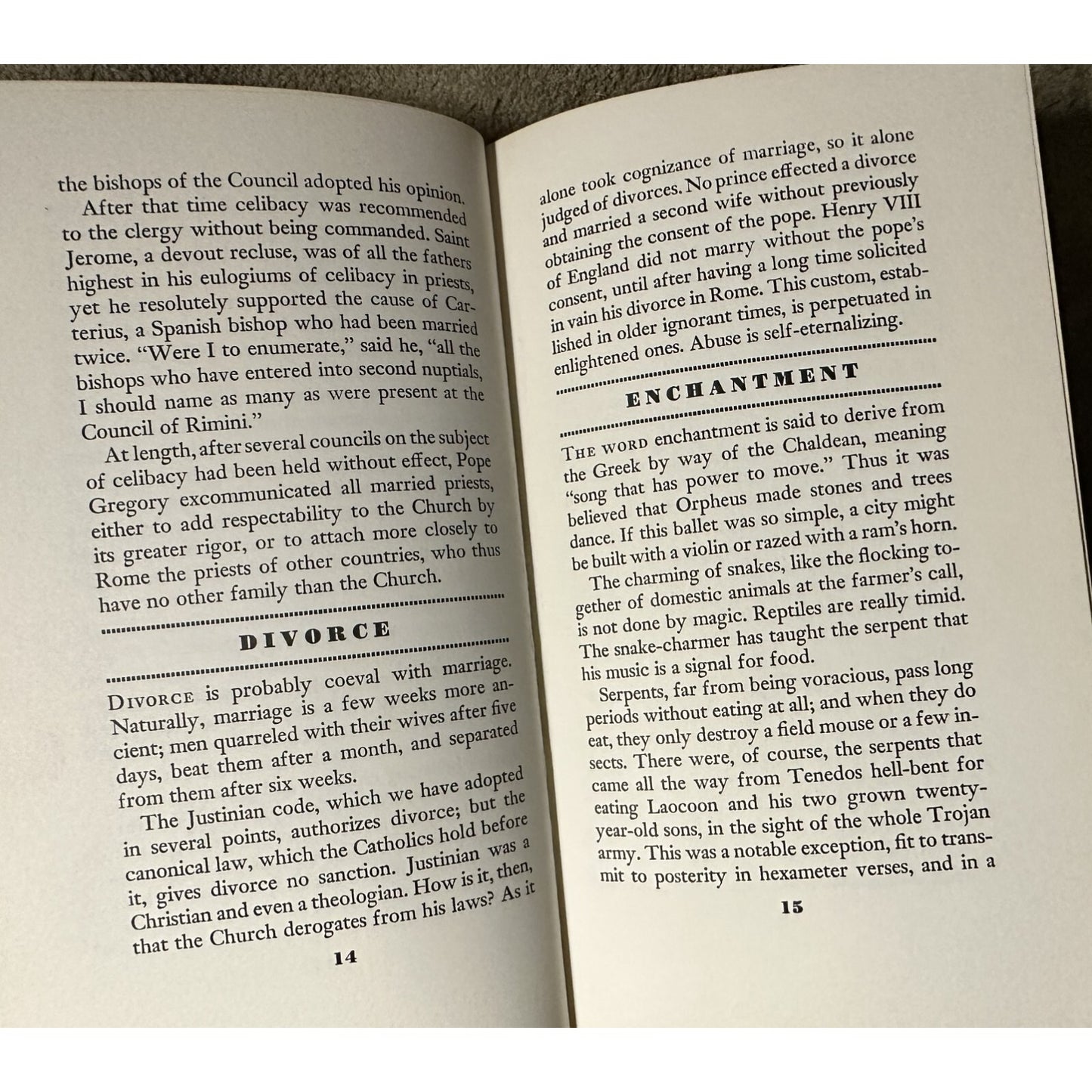 Voltaires Alphabet Of Wit 1955 HC w/DJ Peter Pauper Press Ed. Paul McPharlin