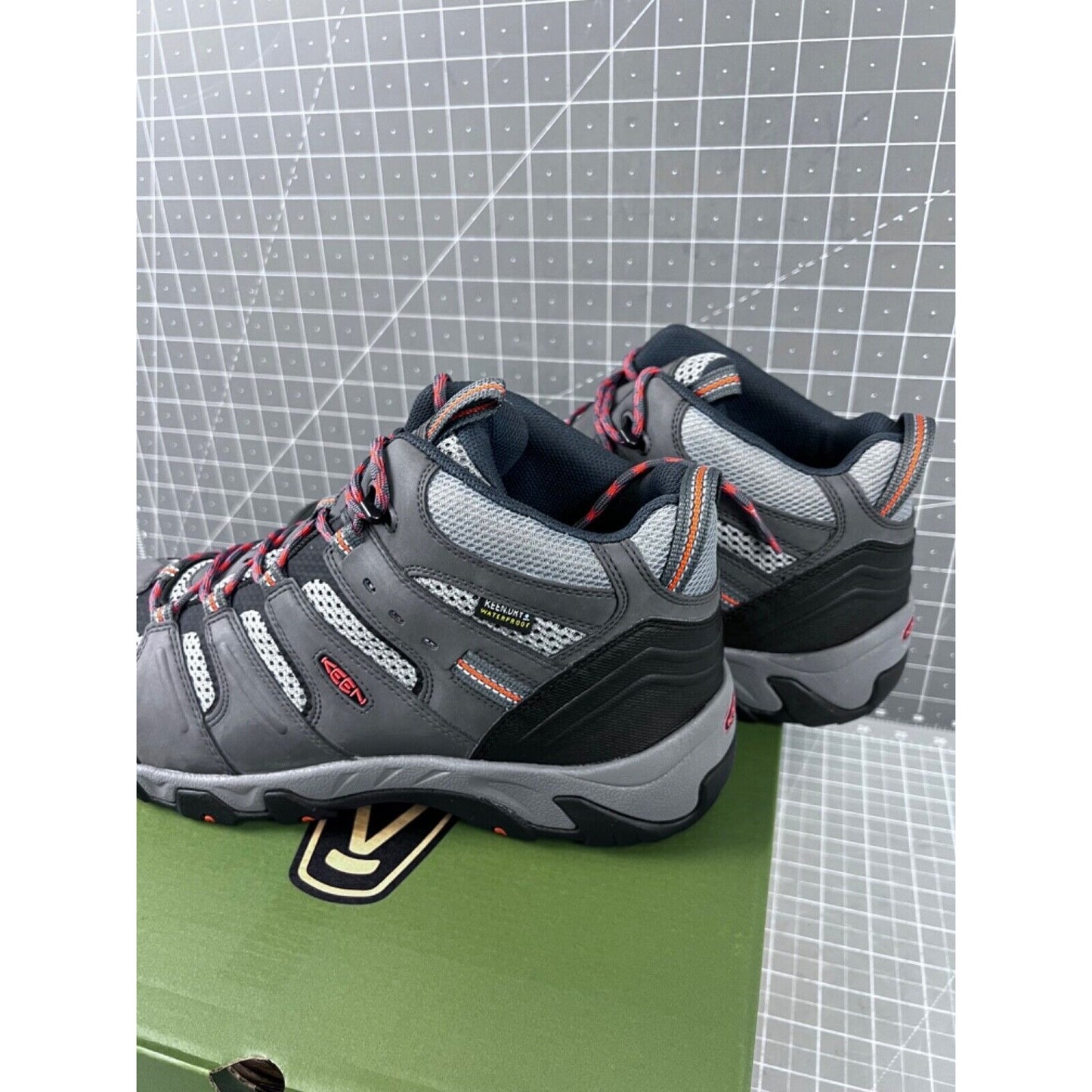 KEEN Koven Mid WP Hiking Outdoor Shoes Gray/Red Men’s Sz. 13 NIB New