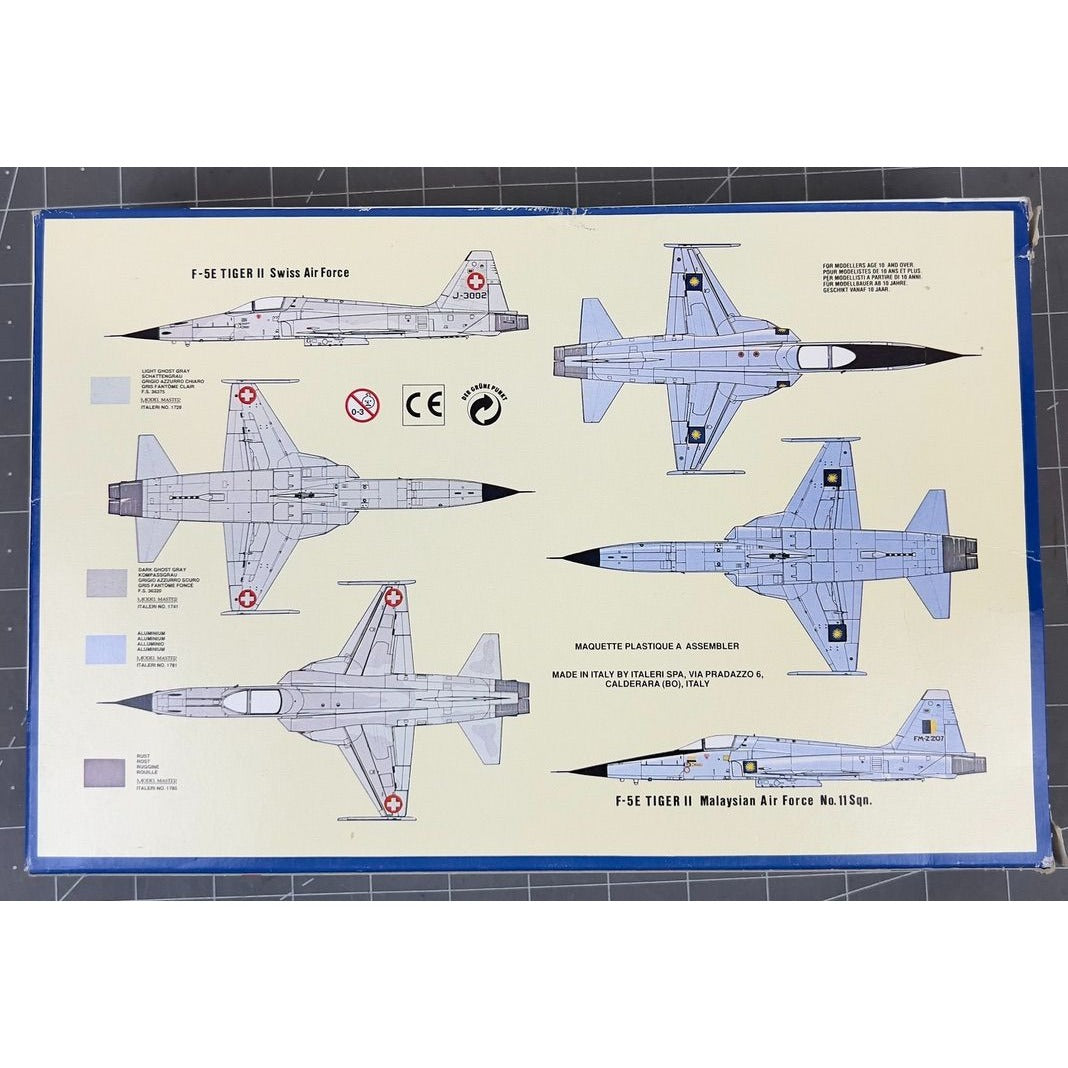 Italeri F-5E Tiger II Model Airplane Kit 1:72 Scale No. 136 New