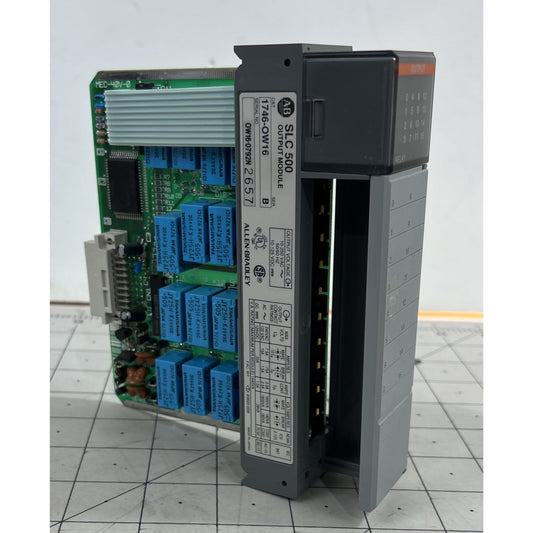 Allen-Bradley SLC 500 1746-OW16 16-Point Digital Output Module Series B
