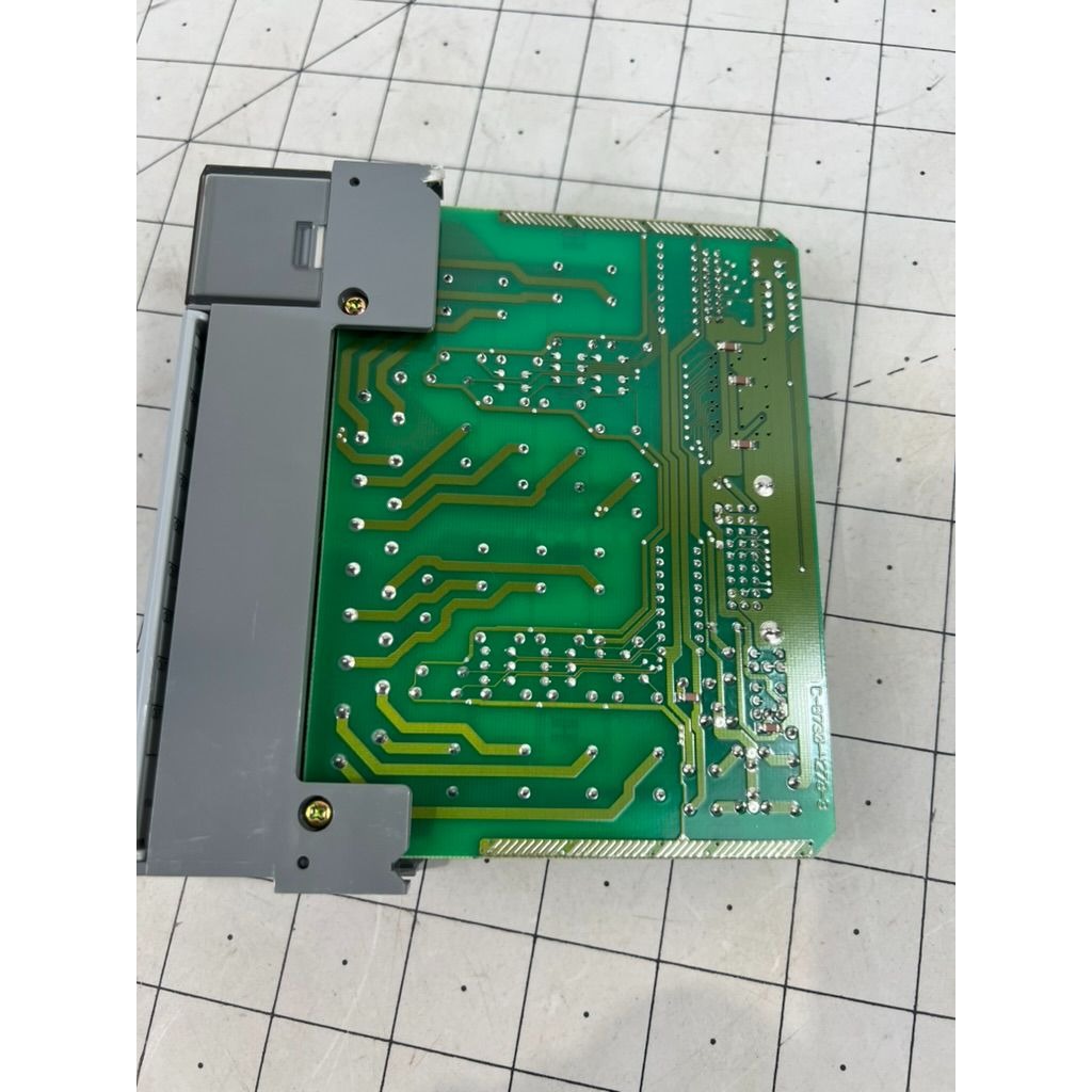 Allen-Bradley SLC 500 1746-OW16 16-Point Digital Output Module Series B