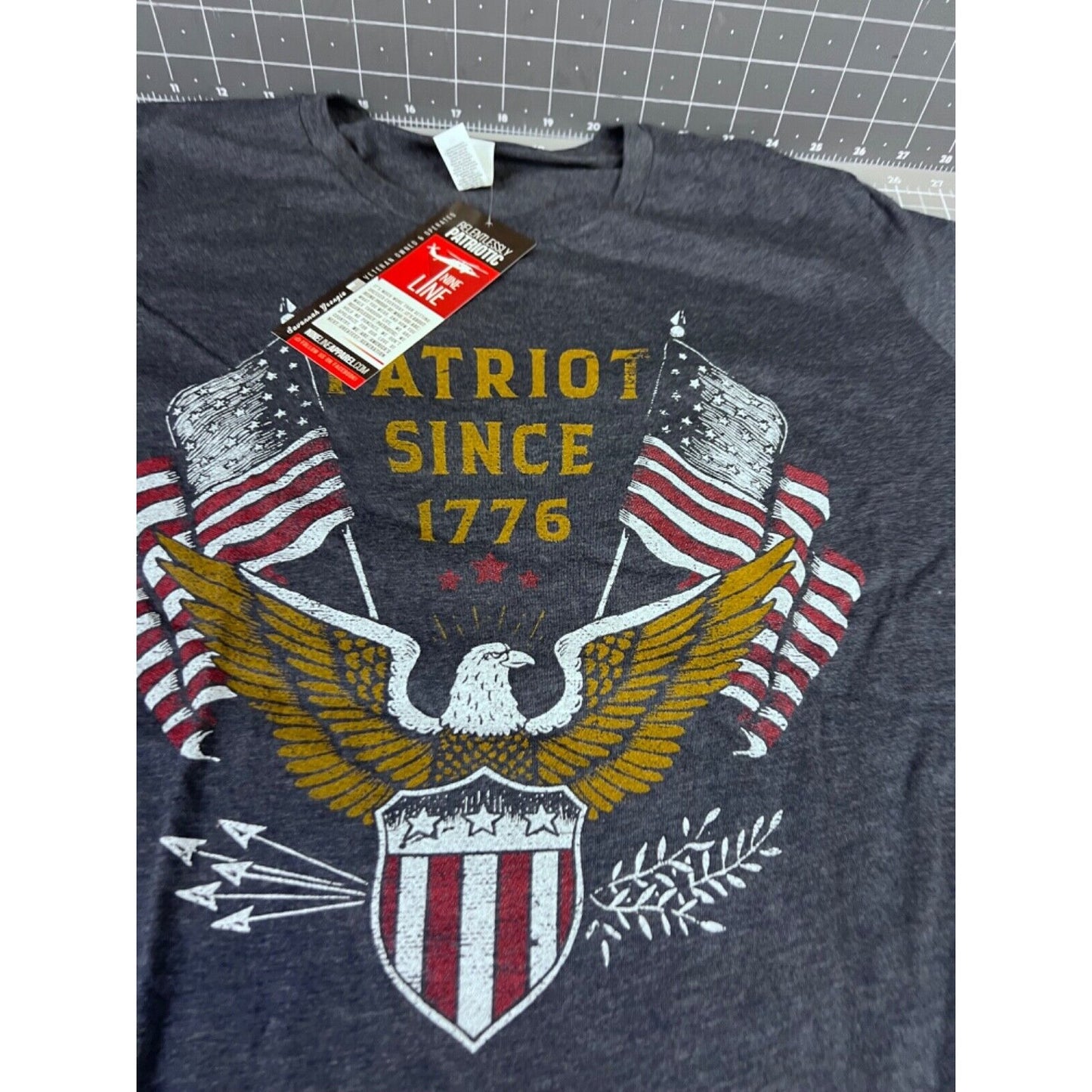 Nine Line Apparel Women's  "Patriot Since 1776" T-Shirt XL Navy Blue