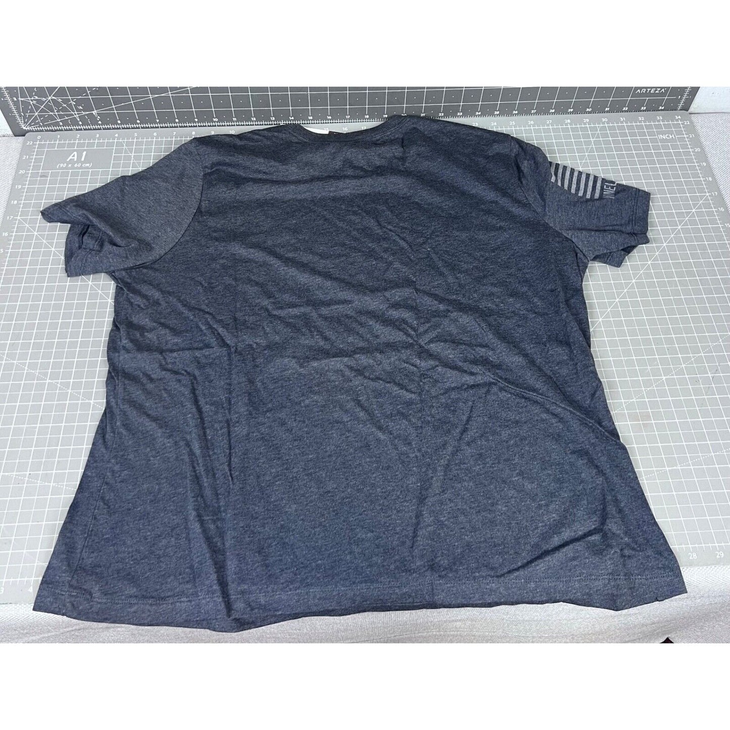 Nine Line Apparel Women's  "Patriot Since 1776" T-Shirt XL Navy Blue