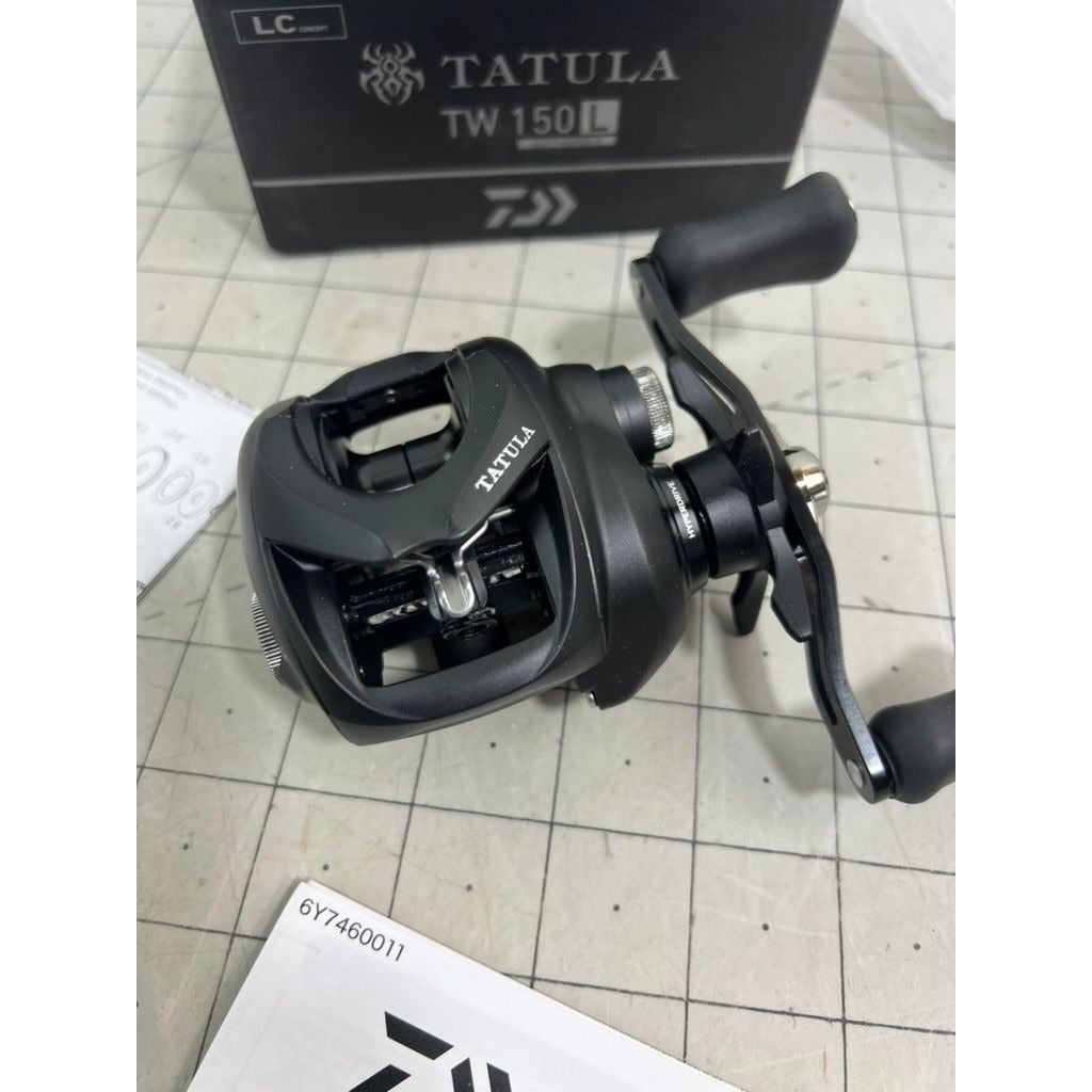 Daiwa Tatula TW 150L Left-Hand Baitcasting Reel Black With Box & Manual