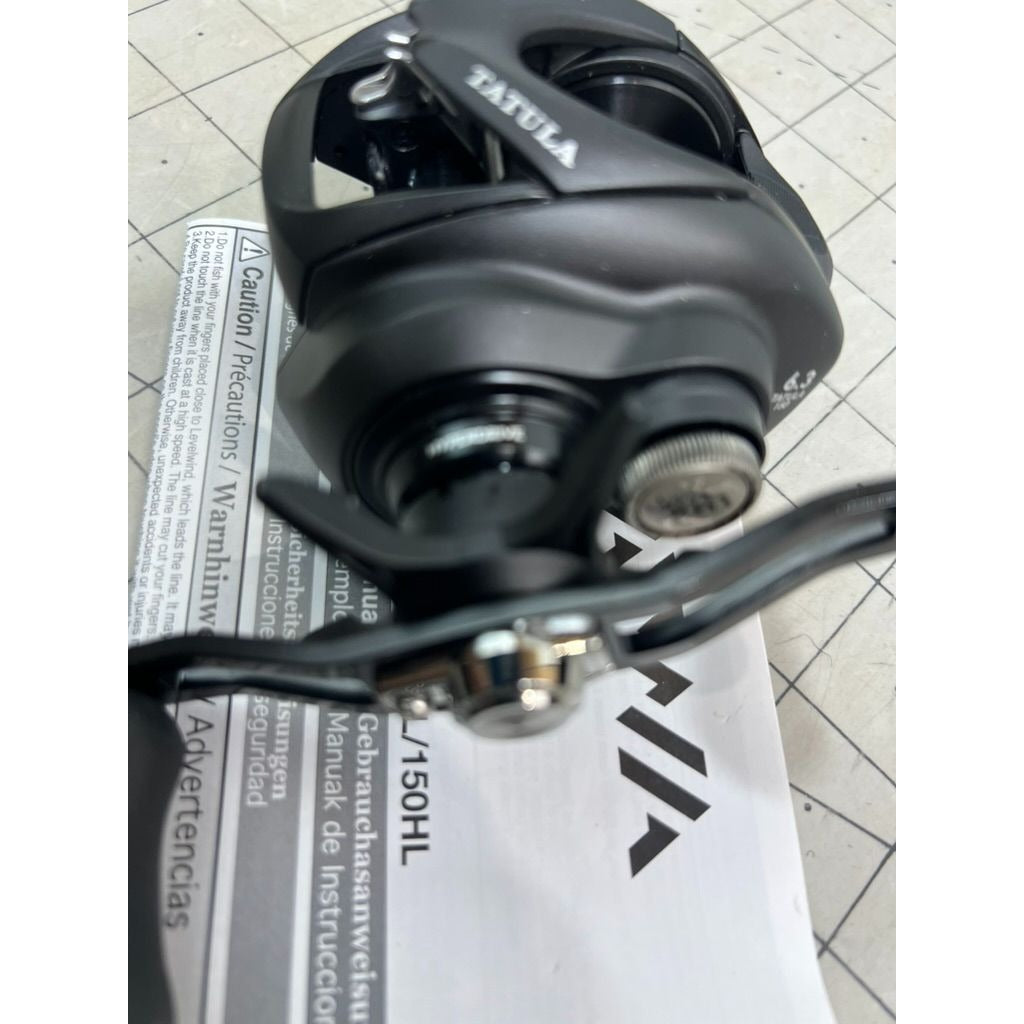 Daiwa Tatula TW 150L Left-Hand Baitcasting Reel Black With Box & Manual