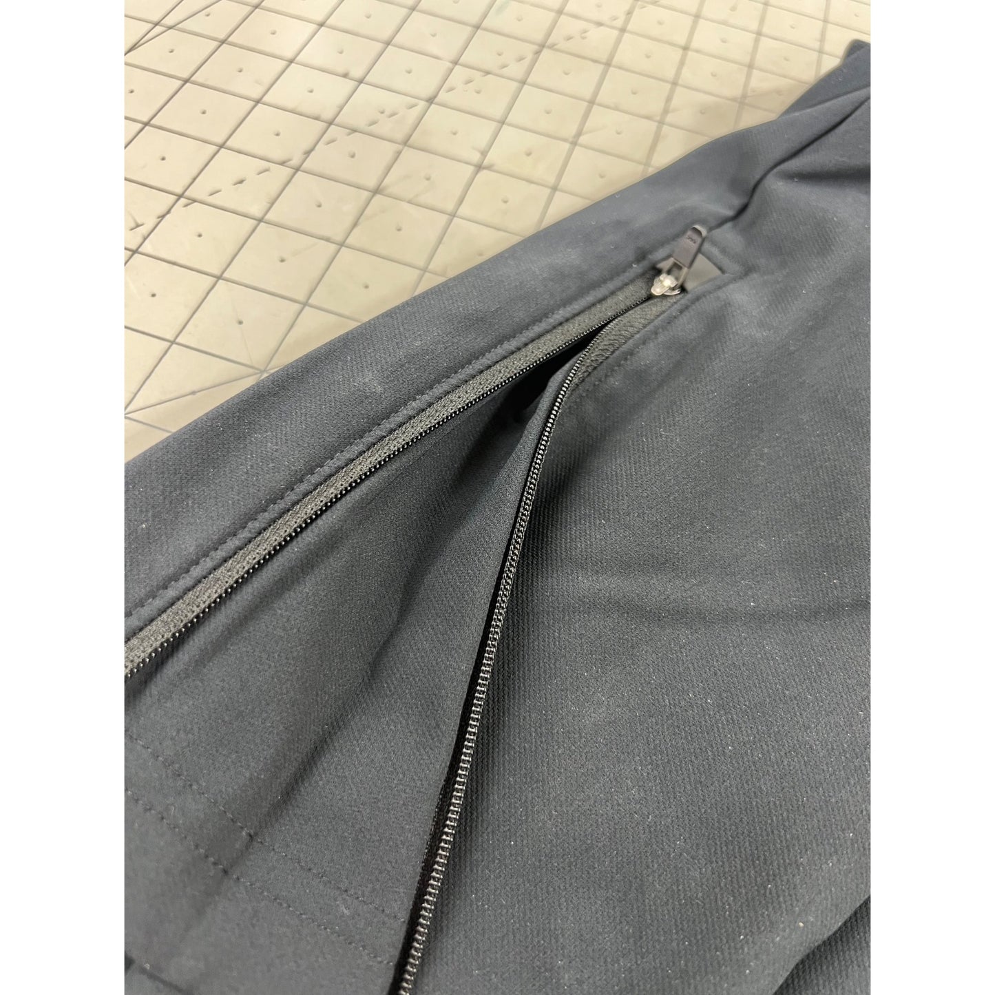 Columbia Mens Omni-Tech Waterproof Black Snow Pants Sz. 32 Long Zippered Pockets