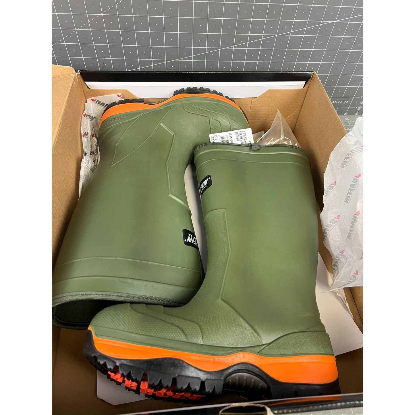 Baffin Icebear Snow Boots Men's Size 7 NEW ~~