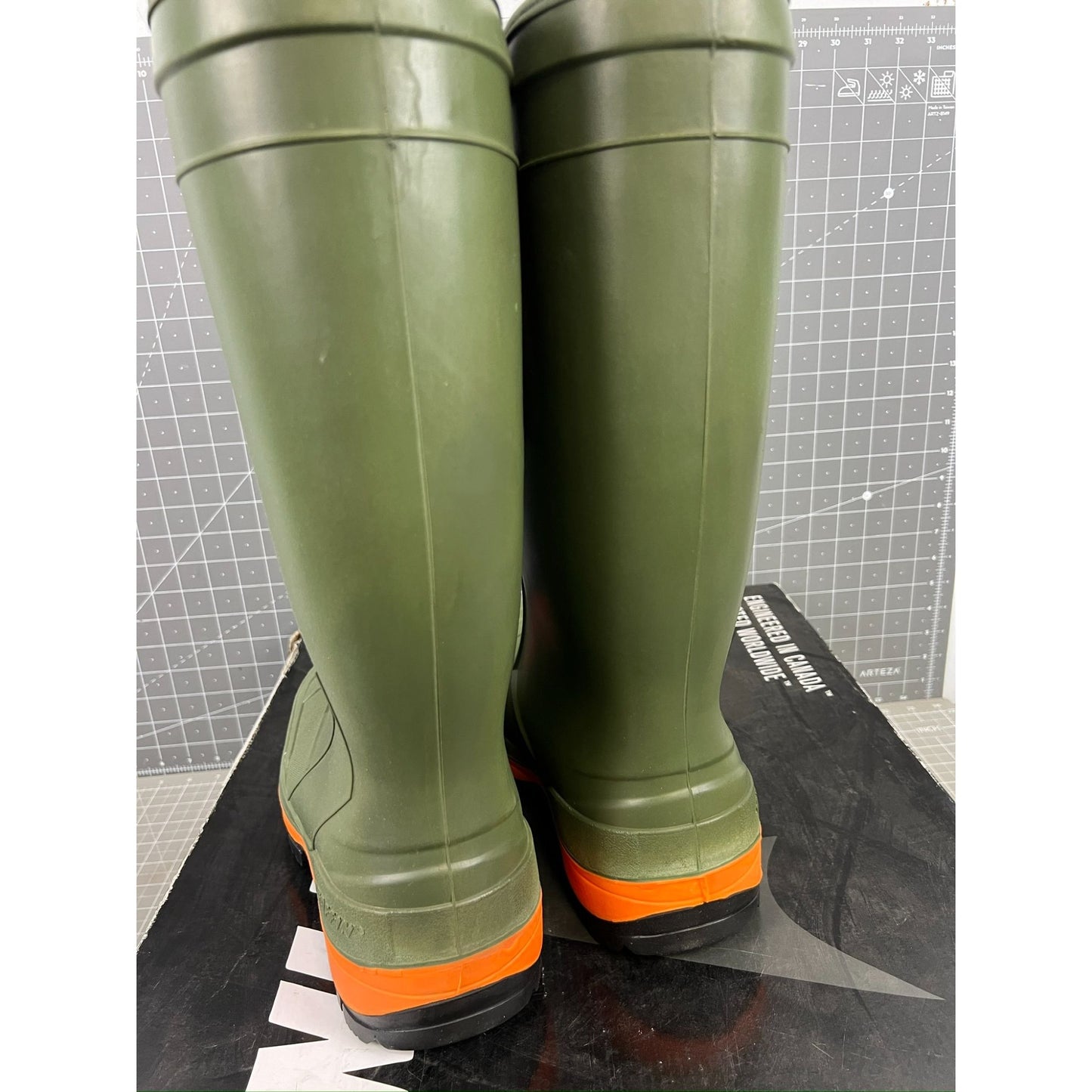 Baffin Icebear Snow Boots Men's Size 7 NEW ~~