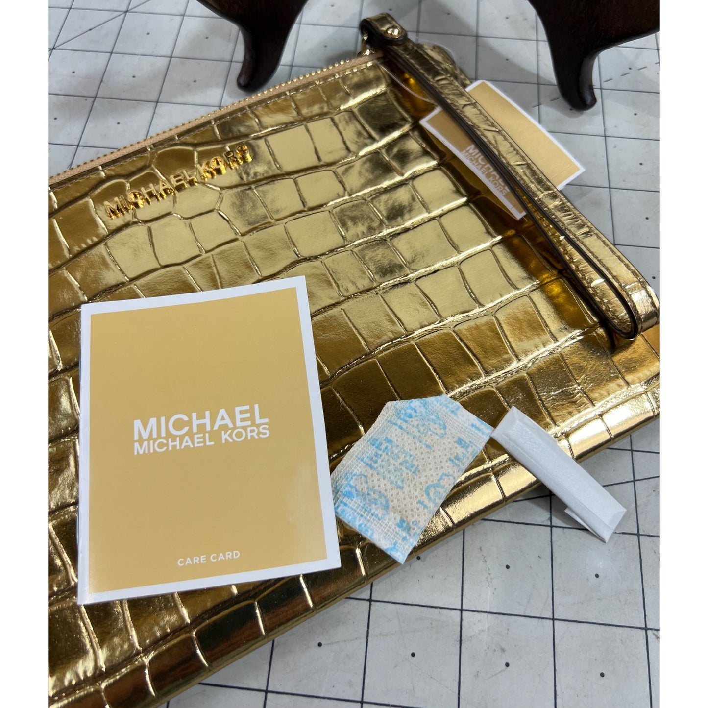 Michael Kors Gold Jet Set Travel XL Leather Clutch New NWT Wristlet w/Strap