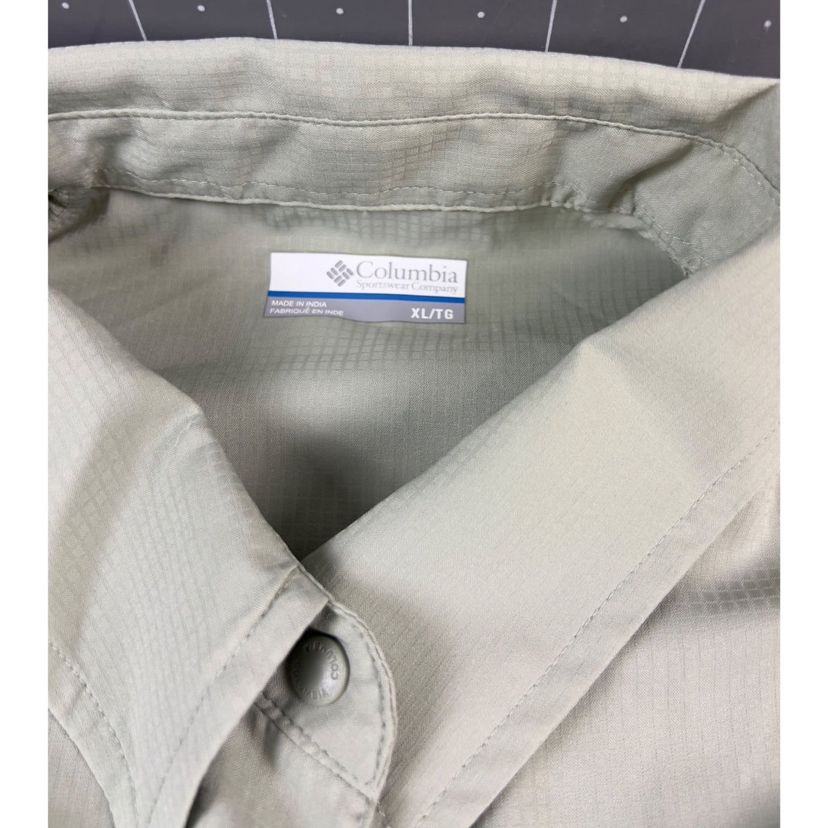 Columbia Women's Silver Ridge Omni-Shade Short Sleeve Button up Shirt Sz. XL New