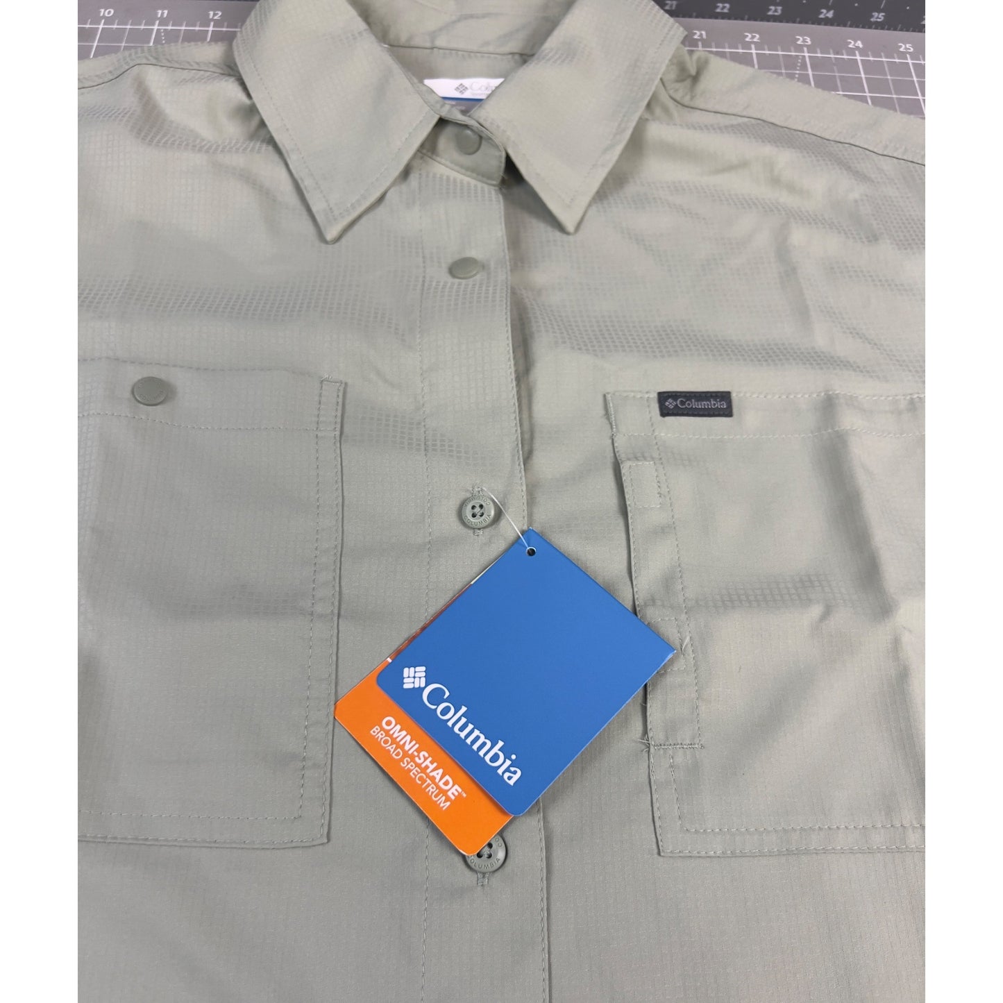Columbia Women's Sz. M Silver Ridge Omni-Shade Short Sleeve Button Shirt Sage