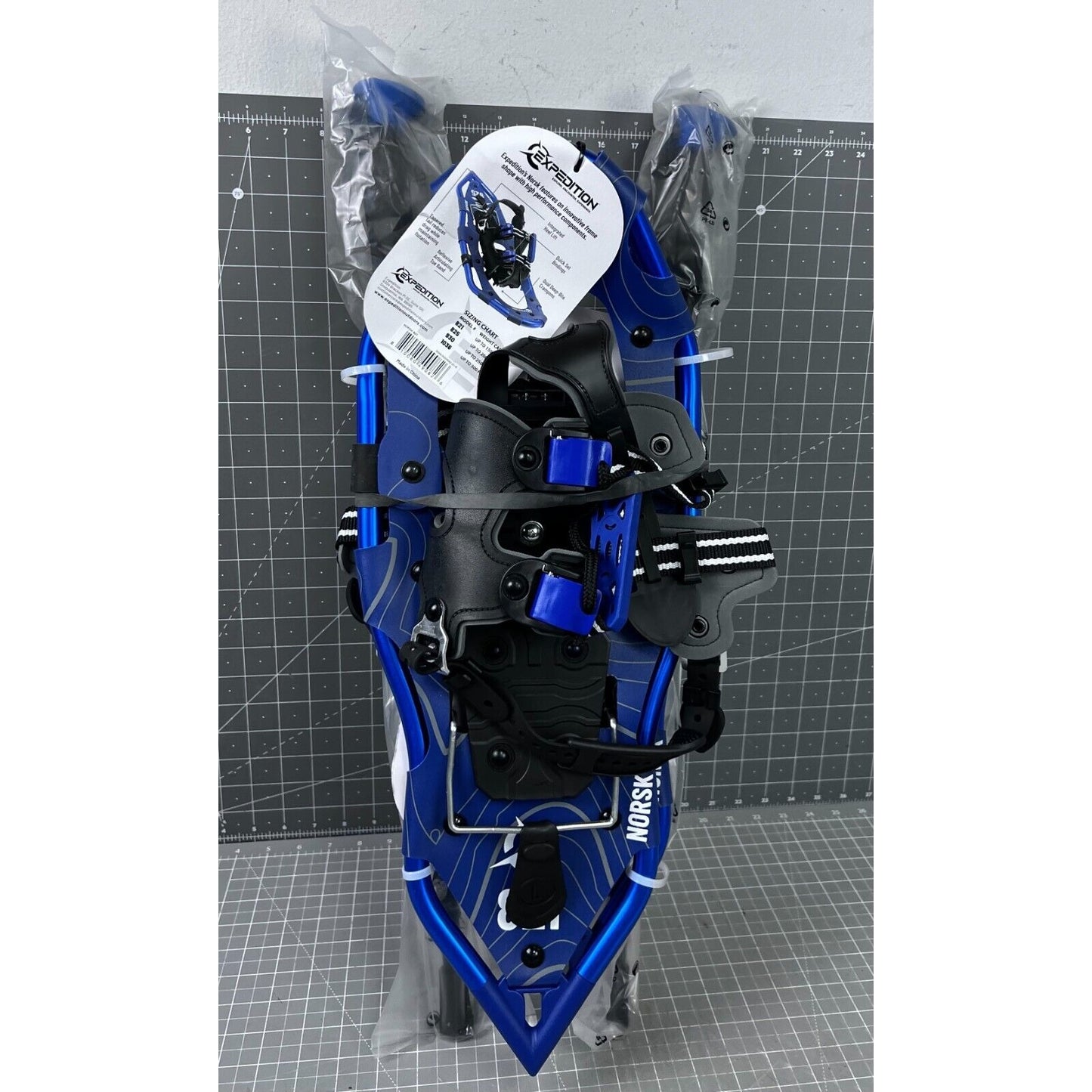 NORSK Ligthweight Aluminum Frame Snowshoe Kit Model 821 21" 150 Pound BLUE NEW