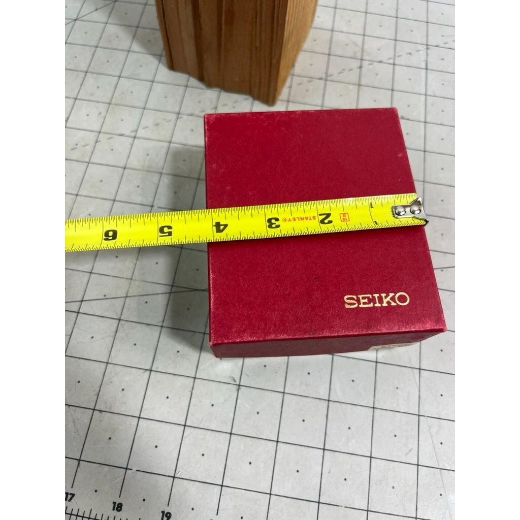 Seiko Red & Silver Watch Box STB046 Ladies Bracelet Case 4x4 Inches Box Only