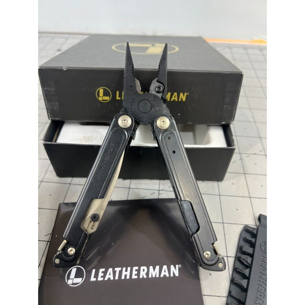 Leatherman Arc Obsidian Multitool Limited Edition W/Leather Sheath