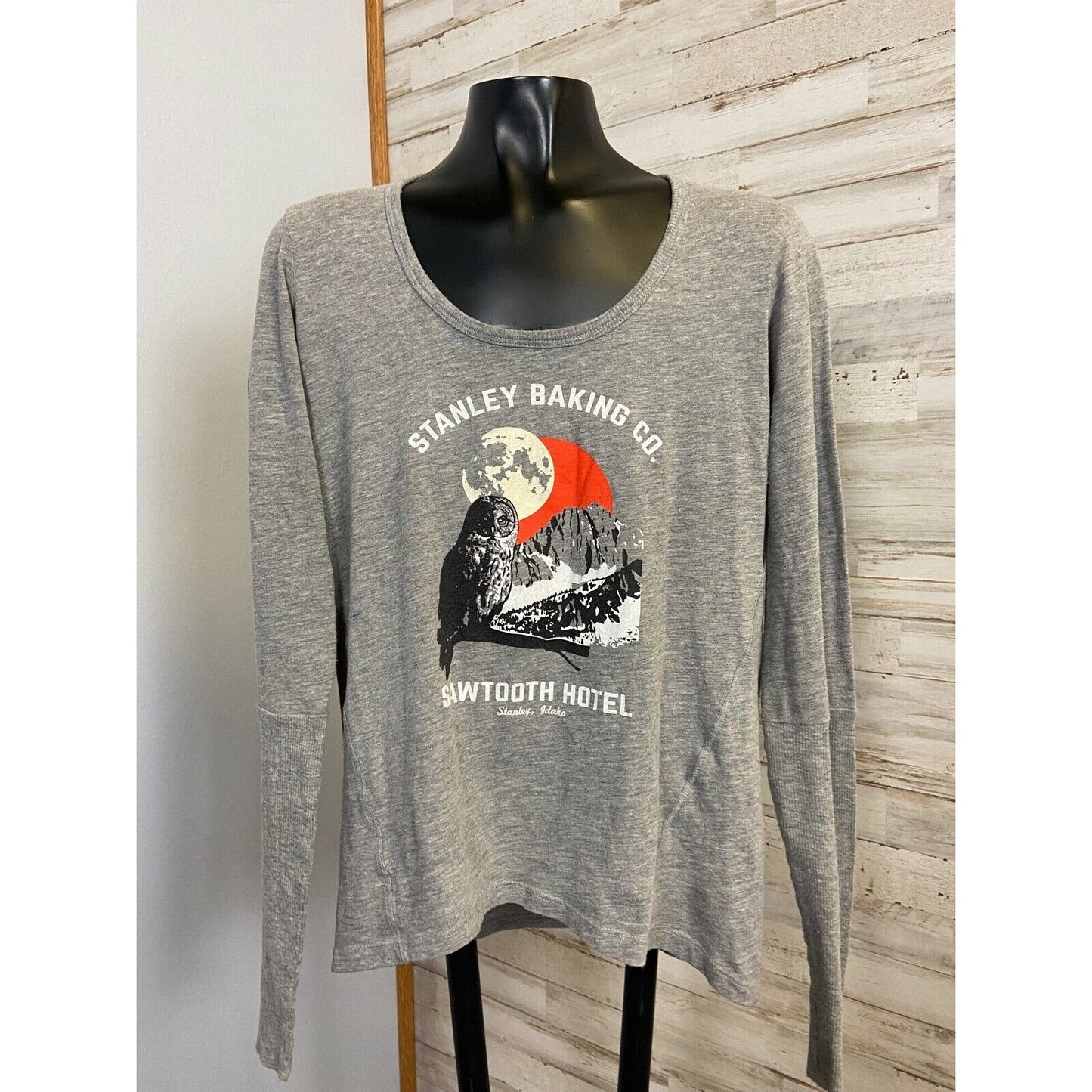 Alternative Apparel Stanley Baking Co. Sawtooth Hotel Gray LS Shirt S Owl Graphic